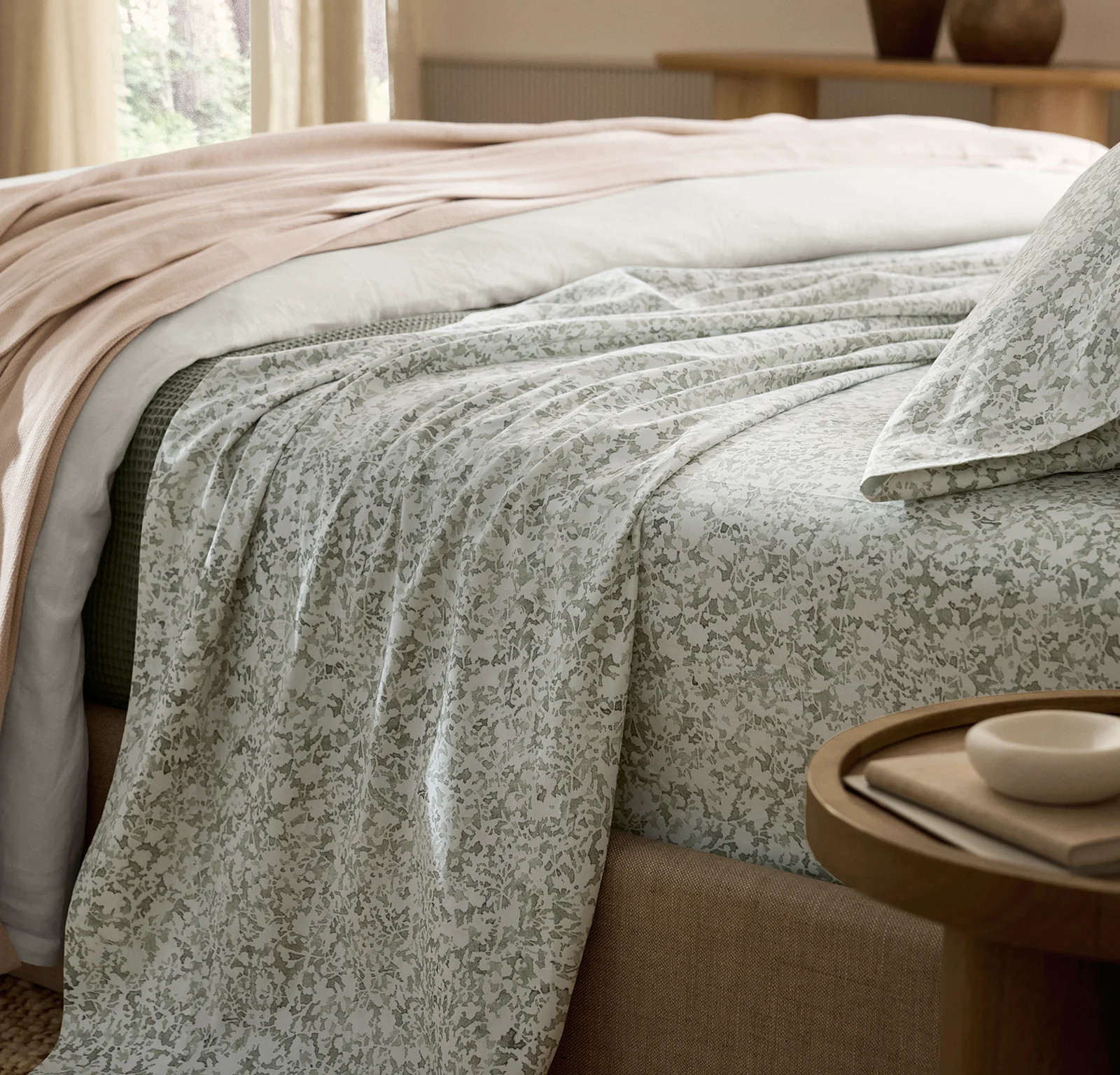 Signature Hemmed Sheet Set | Boll & Branch