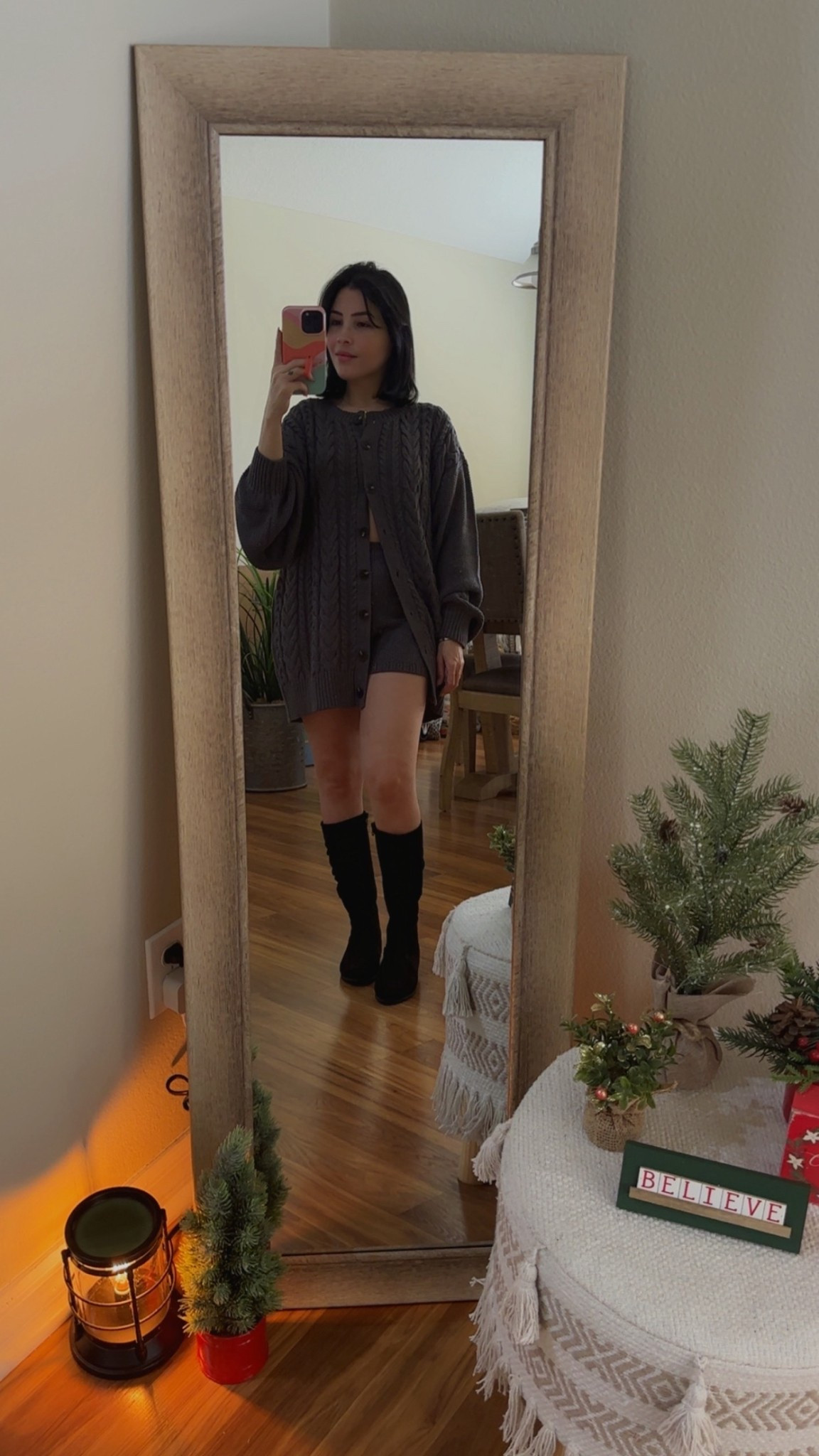 Size XS en ambas piezas 
Mido 4’11” y me quedo un poco larga la camisa. 

@vici
#vicipartner

#LTKootd #LTKPetite #LTKSeasonal