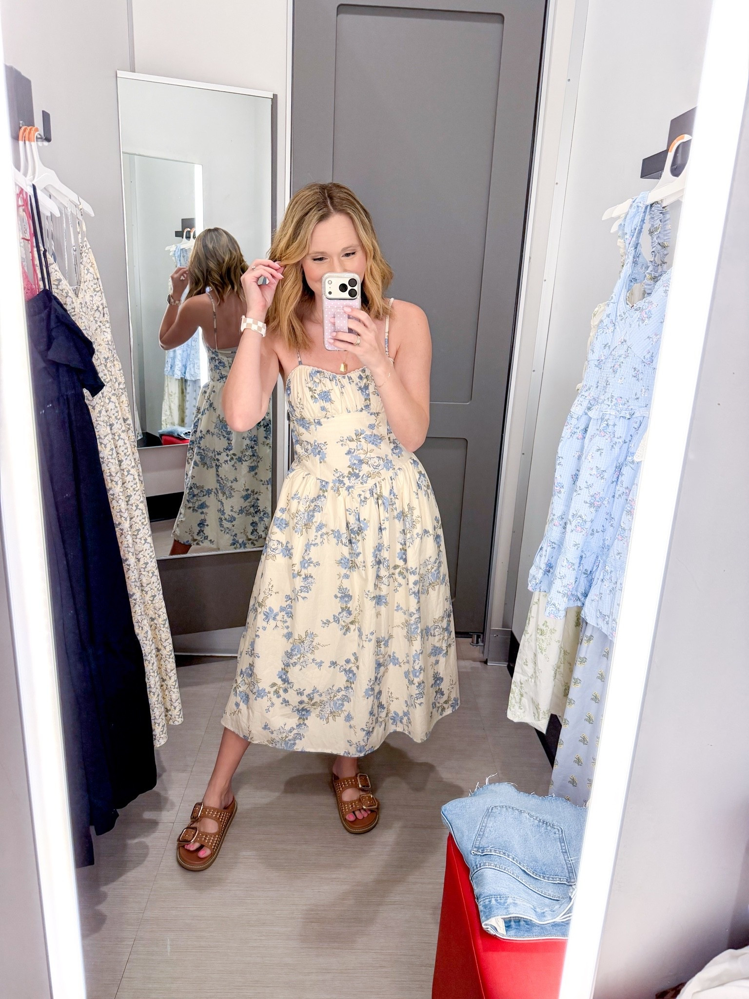 Obsessed with this gorgeous Target dress! So cute and flattering!

#LTKmomlife #LTKootd #LTKgrwm