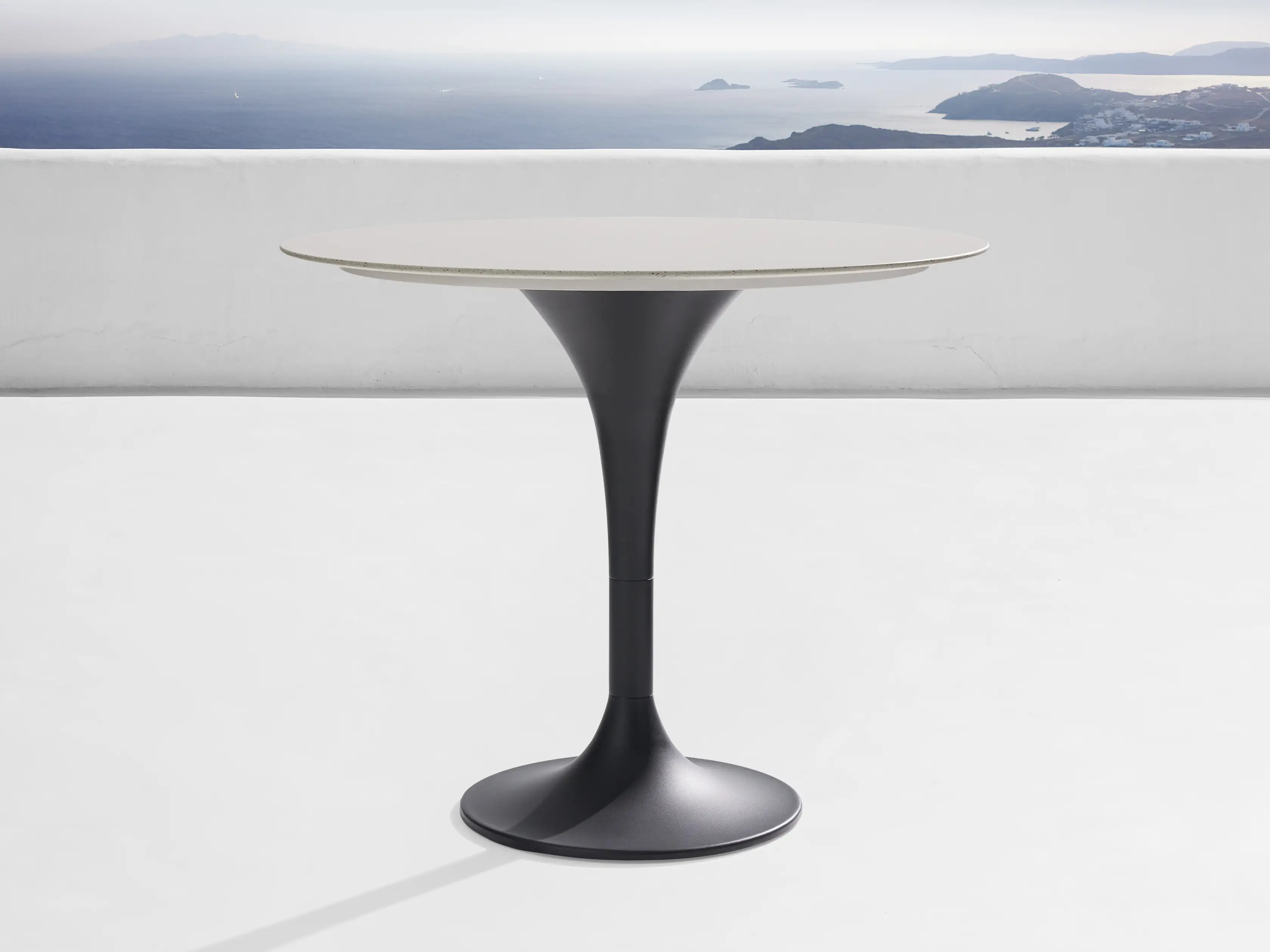 Outdoor Round Dining Table with Tulip Base | Arhaus