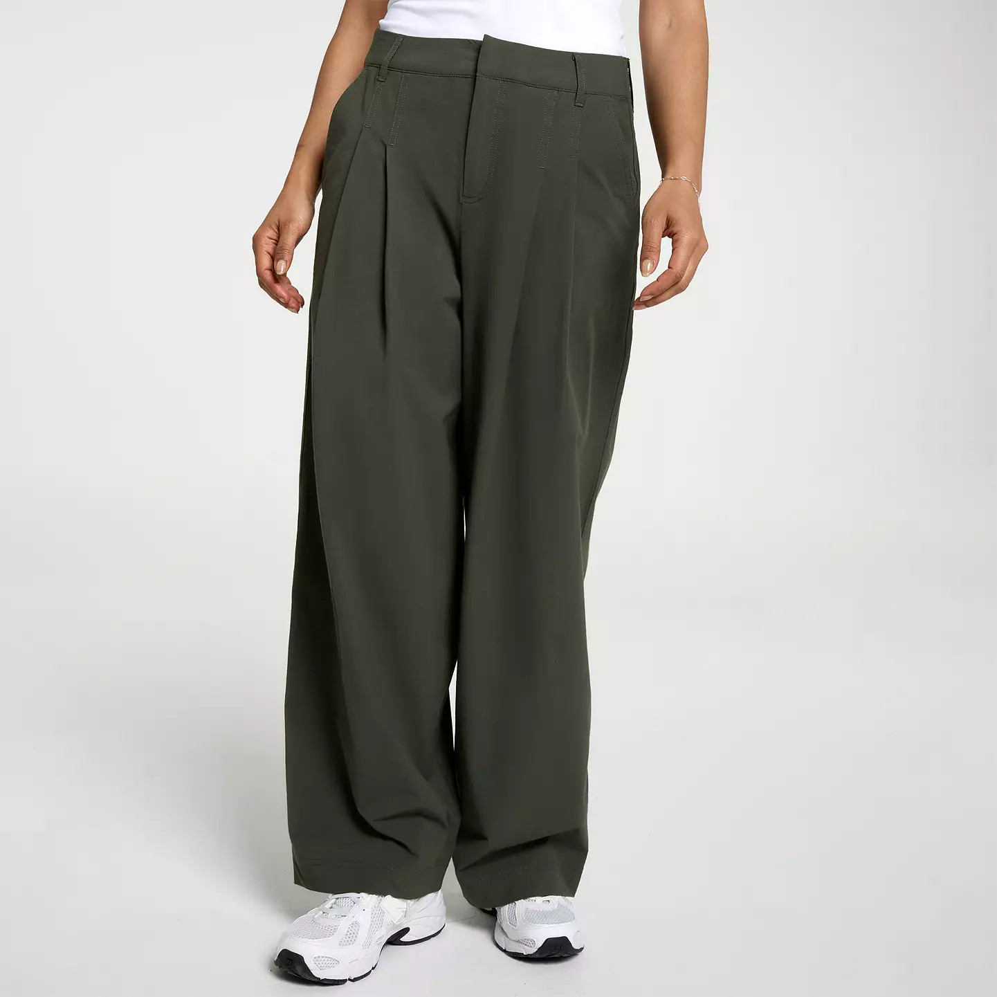 CALIA Women's Effortless Nyluxe Pleated Trouser | DICK'S Sporting Goods
