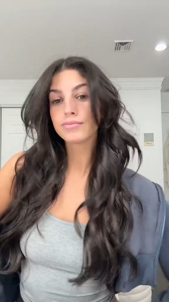 Babyliss is 40% off right now with cyber week!! 

black friday 
cyber monday 
curling iron 
hair tool  

 #LTKCyberWeek #LTKSaleAlert #LTKBeauty