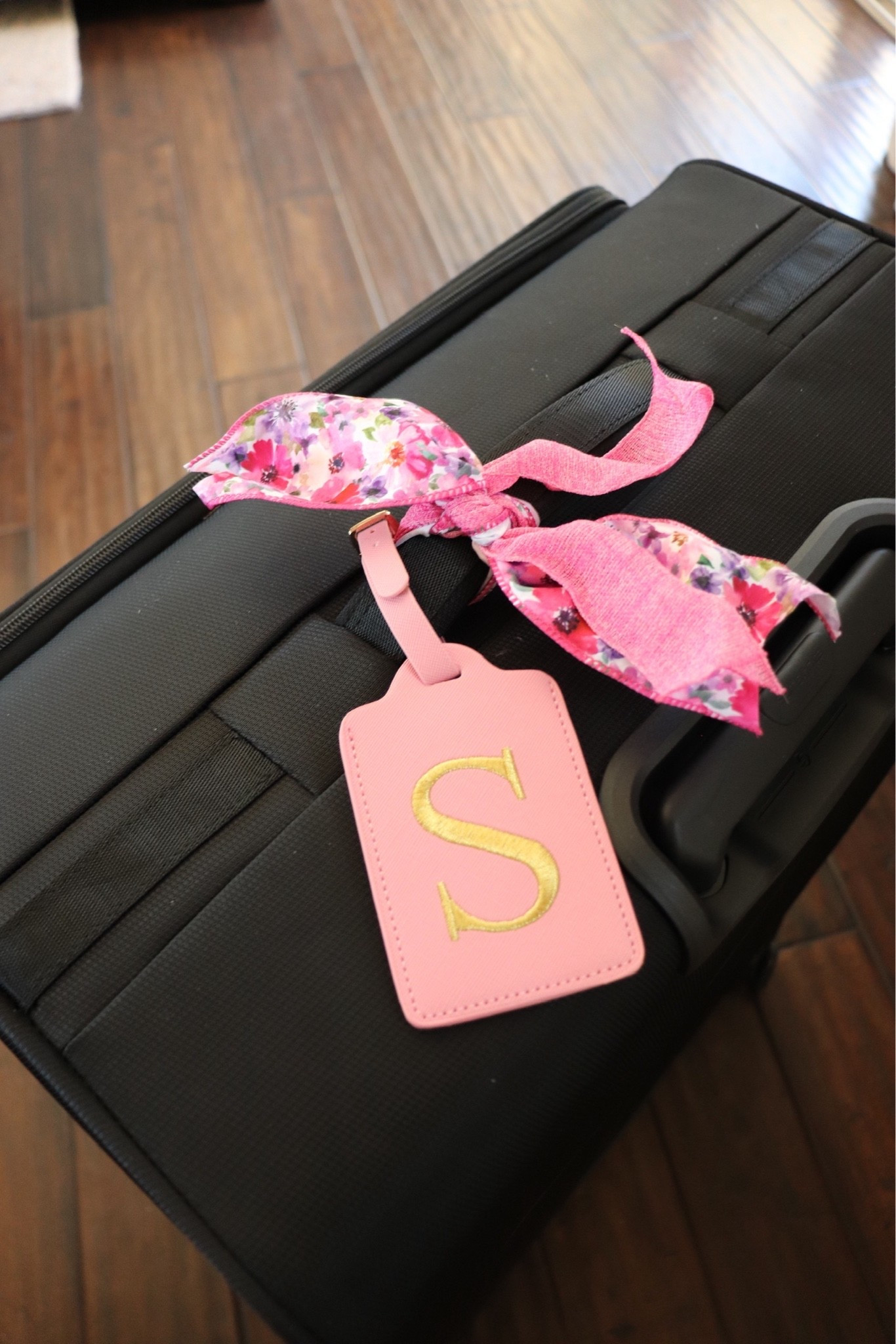 Vacation Ready!

Keeping my things safe and easy to locate with the luggage and luggage tag I got from Amazon! 💖✨

#travel #vacation #luggage

#LTKgrwm #LTKmomlife #LTKTravel