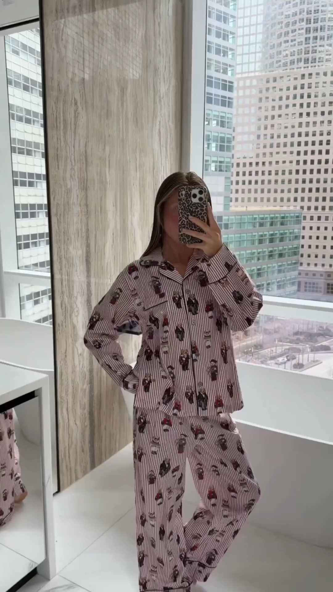 Saturday in NYC during Christmas time ❤️