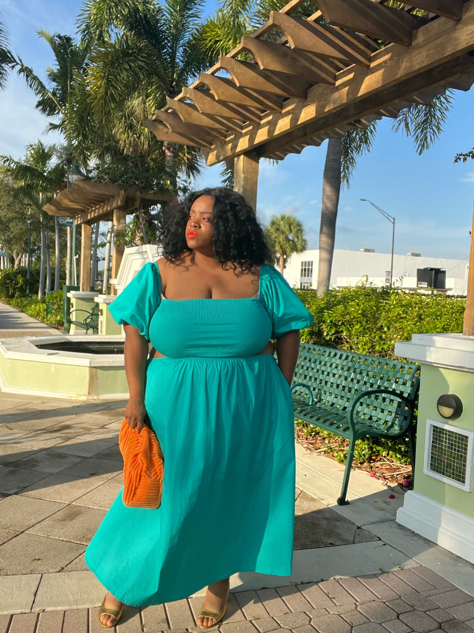 Plus size cut out dress
#plussize

#LTKcurves #LTKFind #LTKSeasonal