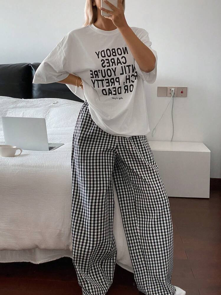 Livesso 2pcs Women's Letter Print T-Shirt Top And Plaid Loose Pajama Pants Sleep Set | SHEIN