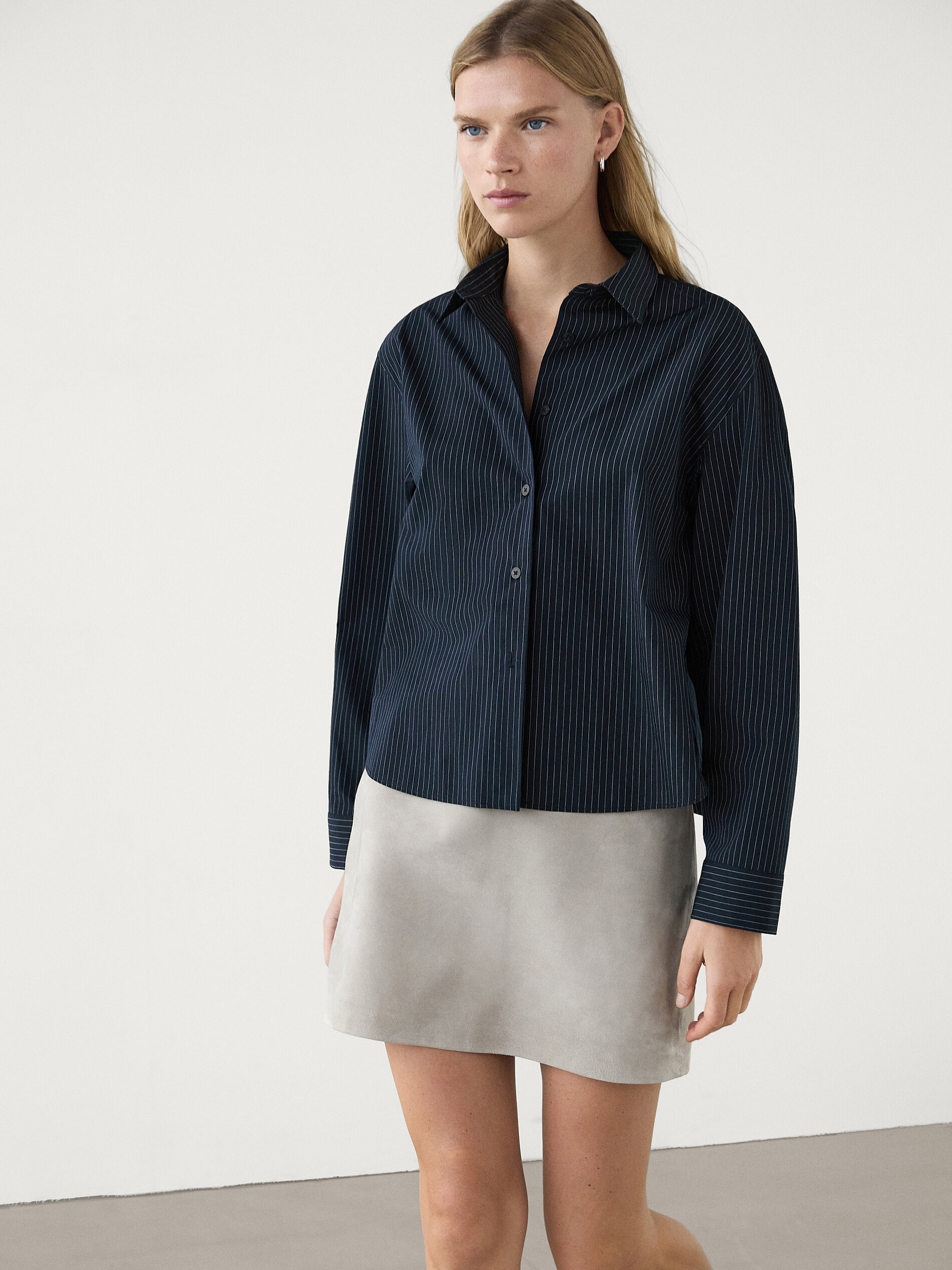 Short suede leather skirt | Massimo Dutti US