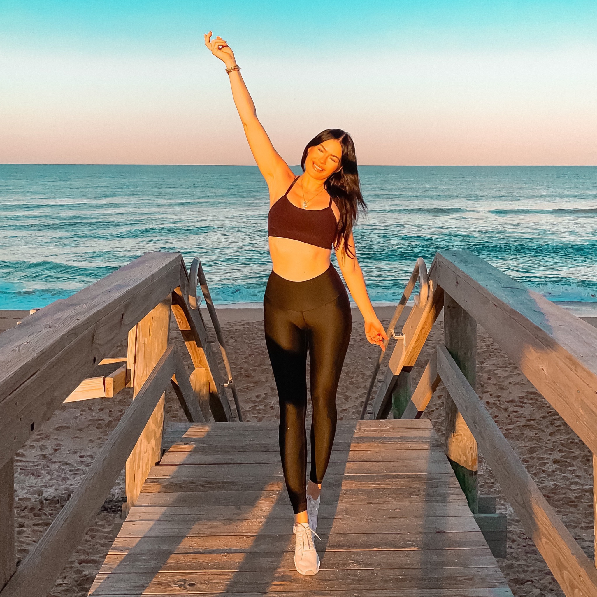 love the body sculpting effects of this workout set 

#LTKfitness #LTKfindsunder50 #LTKover40