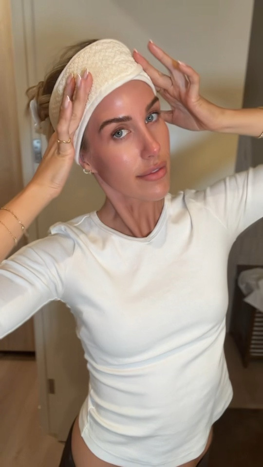 Get ready for bed with me 🤍💤

#LTKgrwm #LTKselfcare #LTKBeauty