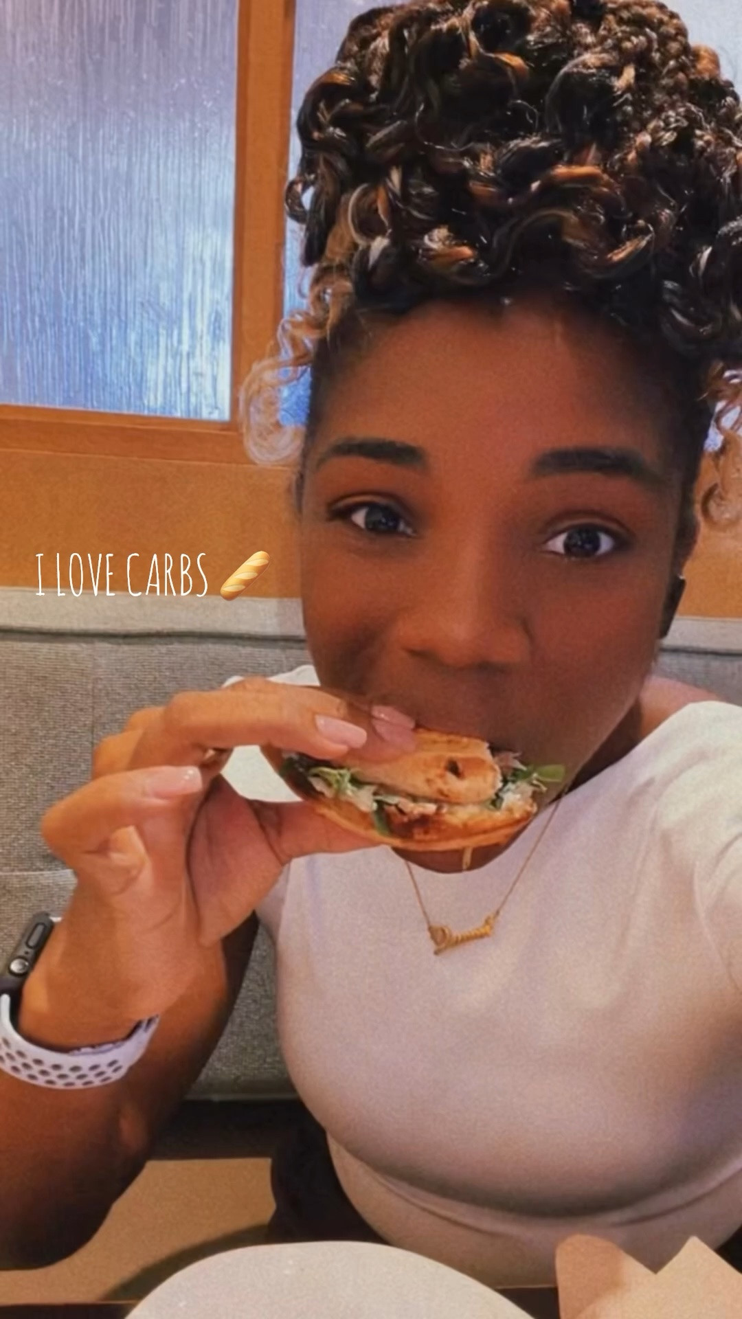 I LOVE carbs! 🥖

Do you have questions about carbs or my journey? Leave them in the comments and stay tuned for the full Panera vlog! 👀

I link as much as I can because you all ask me so many questions! From my outfits and everything I wear from head to toe, to the tools and services I use, my favorite products, and my digital templates, everything is linked.

You might have to search through the links a little because I cannot link every single item directly in every post, but it is there! 🔗

Find everything here:
https://linktr.ee/labeautyqueenana

Shop my outfits and favorite finds:
https://www.shopltk.com/explore/LaBeautyQueenAna

#ILoveCarbs #CarbsAreNotTheEnemy #WeightLossJourney #FitnessJourney #HealthyLifestyle #PaneraVlog

#LTKWorkwear #LTKfitnessgoals #LTKdayinmylife