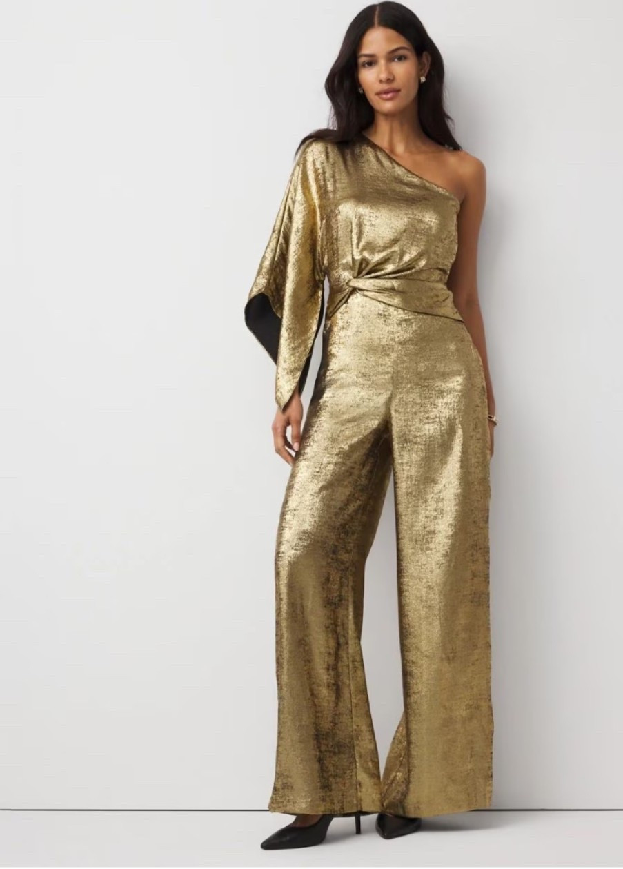 Love this Jumpsuit!! It’s On Sale!!

#LTKHoliday #LTKParties #LTKSaleAlert