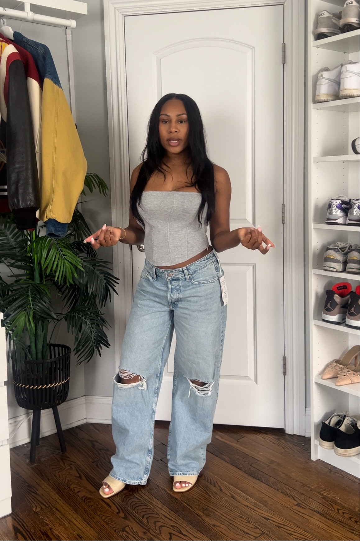 we love a good low baggy rise jean 🤩 jeans from H&M, top is Good American 

#LTKfindsunder50 #LTKstyletip