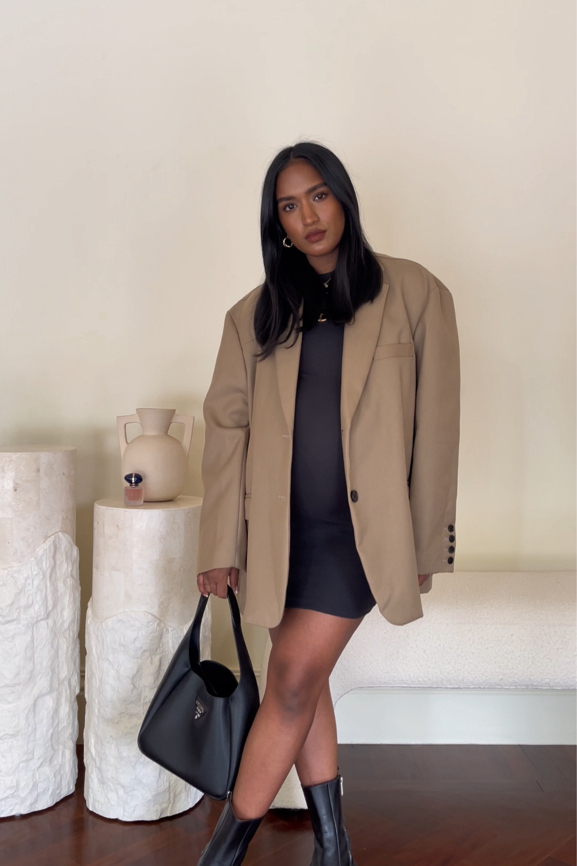 *the* pregnancy LBD 

SKIMS dress in size M
Frankie Shop Blazer O/S
Boots are old Zara! 


#LTKbump #LTKstyletip #LTKaustralia