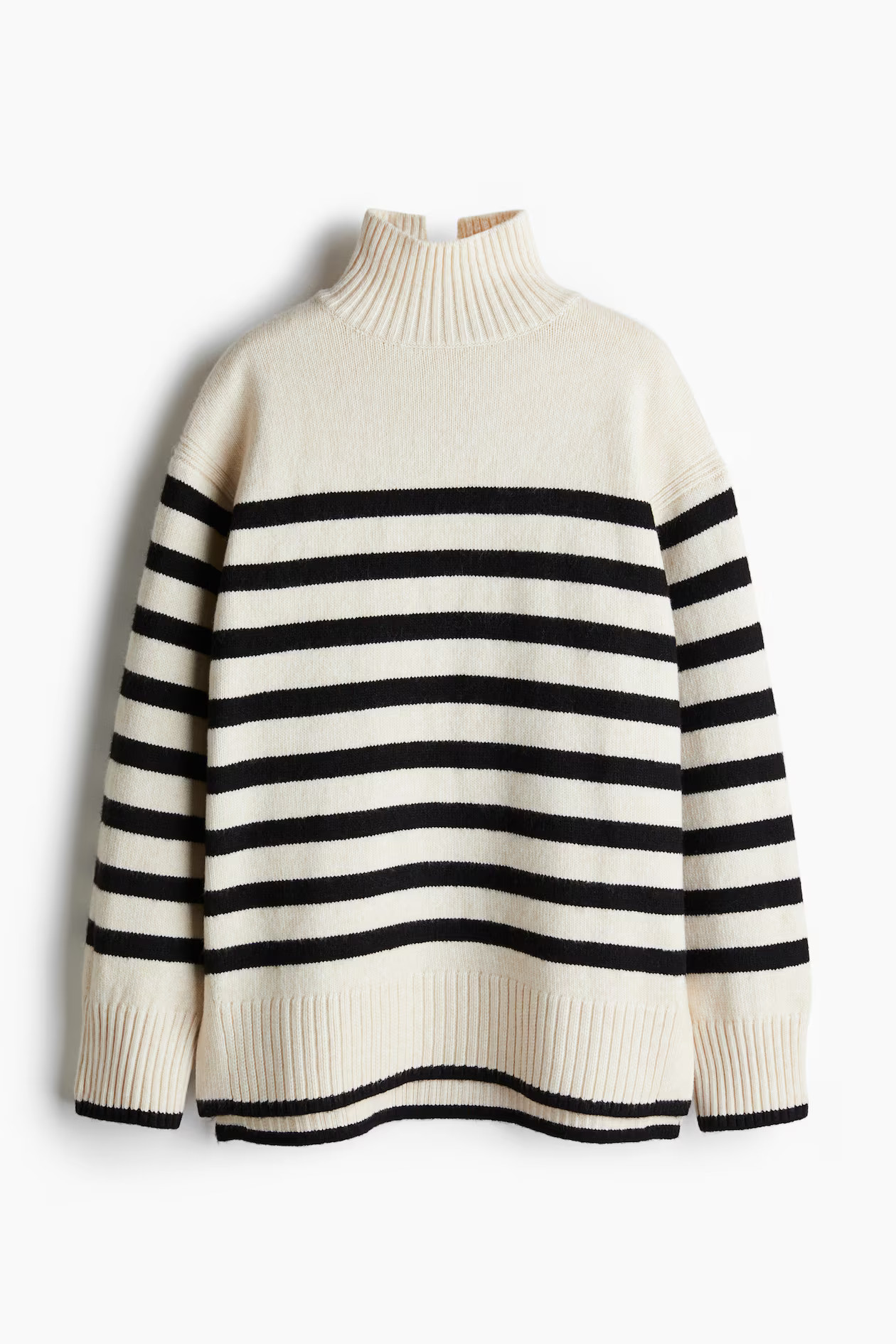 Oversized polo-neck jumper | H&M (UK, MY, IN, SG, PH, TW, HK)