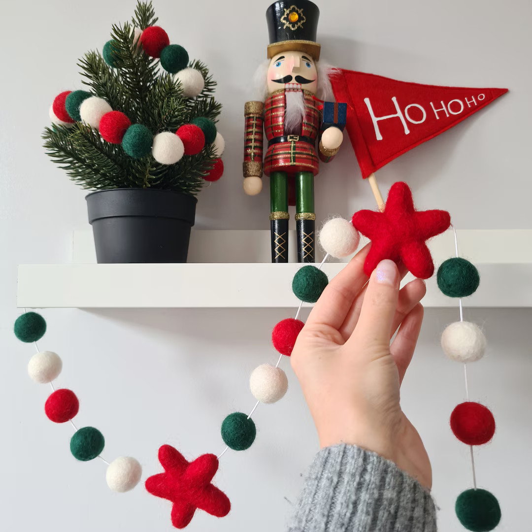 Christmas Star Garland - Traditional Felt Ball - Red and Dark Green - Etsy UK | Etsy (US)