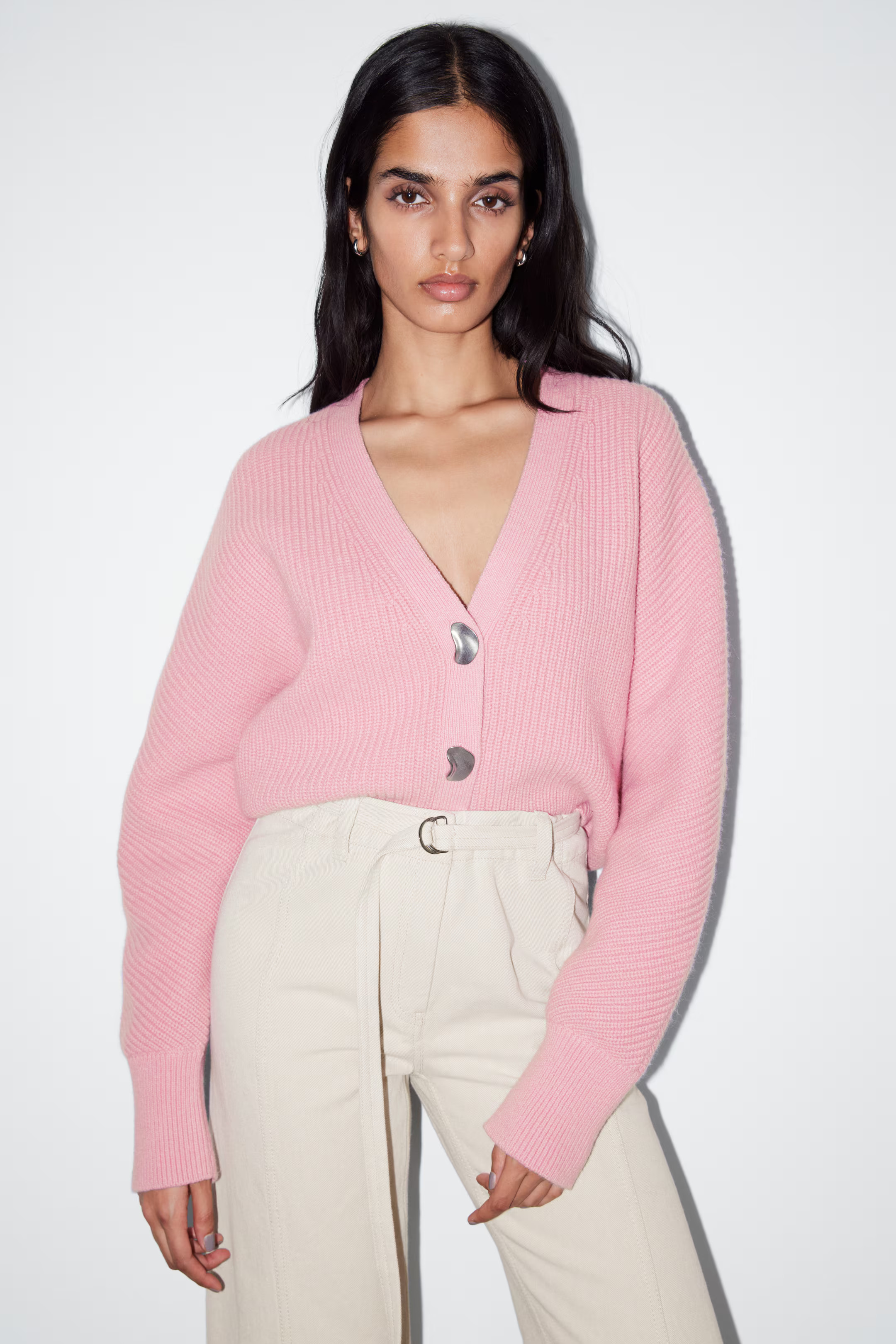 Gebreid vest met metalen knopen | H&M (DE, AT, CH, NL, FI)