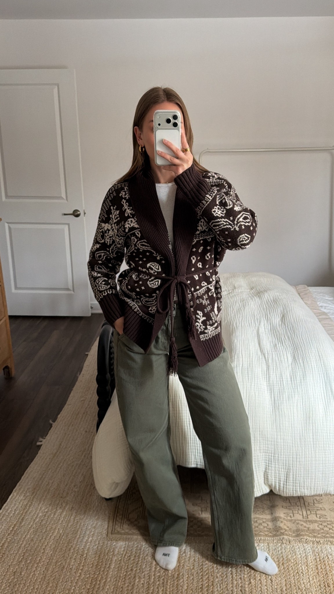 2/28/26 Abercrombie Spring New Arrivals 🌿🤍

Sharing a few of my favorite Abercrombie spring pieces — lightweight sweaters + their best low-rise denim. I grabbed the ultra loose low-rise jeans in a creamy white with a cuffed hem (so good for spring), a pair of cream satin pants, and the olive green barrel jeans, which are one of my favorite fits in a new wash.

All pieces linked here ✨

#LTKSpringSale #LTKootd #LTKSeasonal