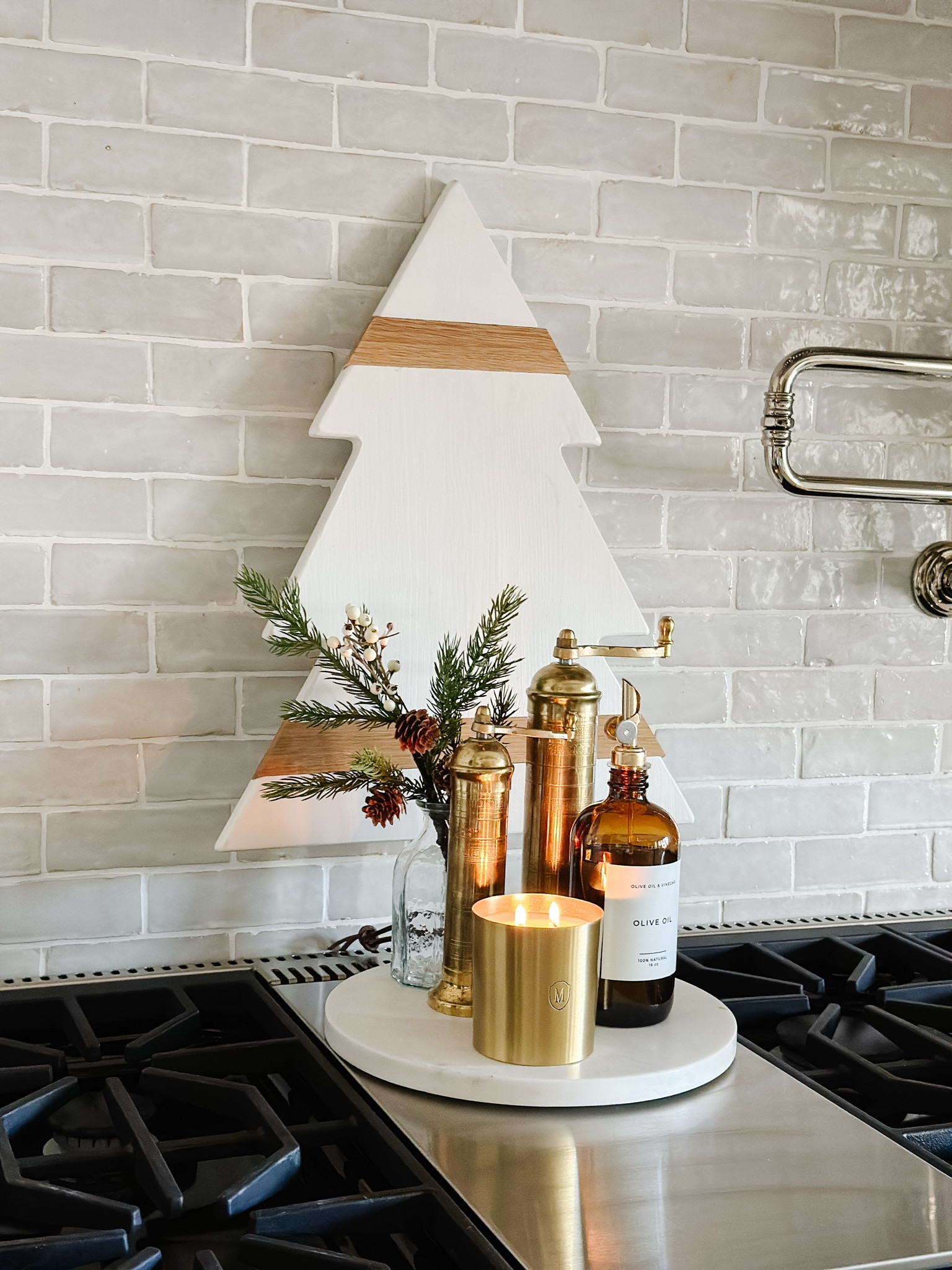 Kitchen range vignettee

#LTKHome #LTKHoliday