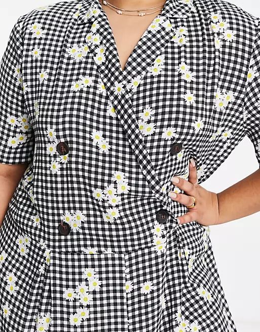 ASOS DESIGN Curve bubble crepe double breasted smock jumpsuit in gingham floral | ASOS (Global)