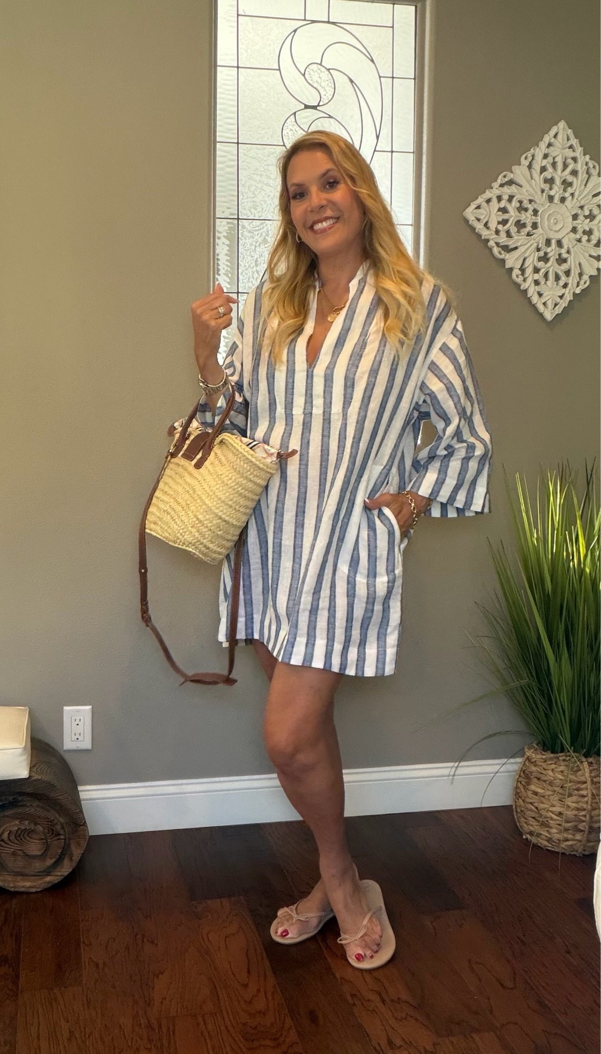 Love this linen Aritzia dress or cover up! On sale now

#LTKSaleAlert #LTKOver40 #LTKSwim