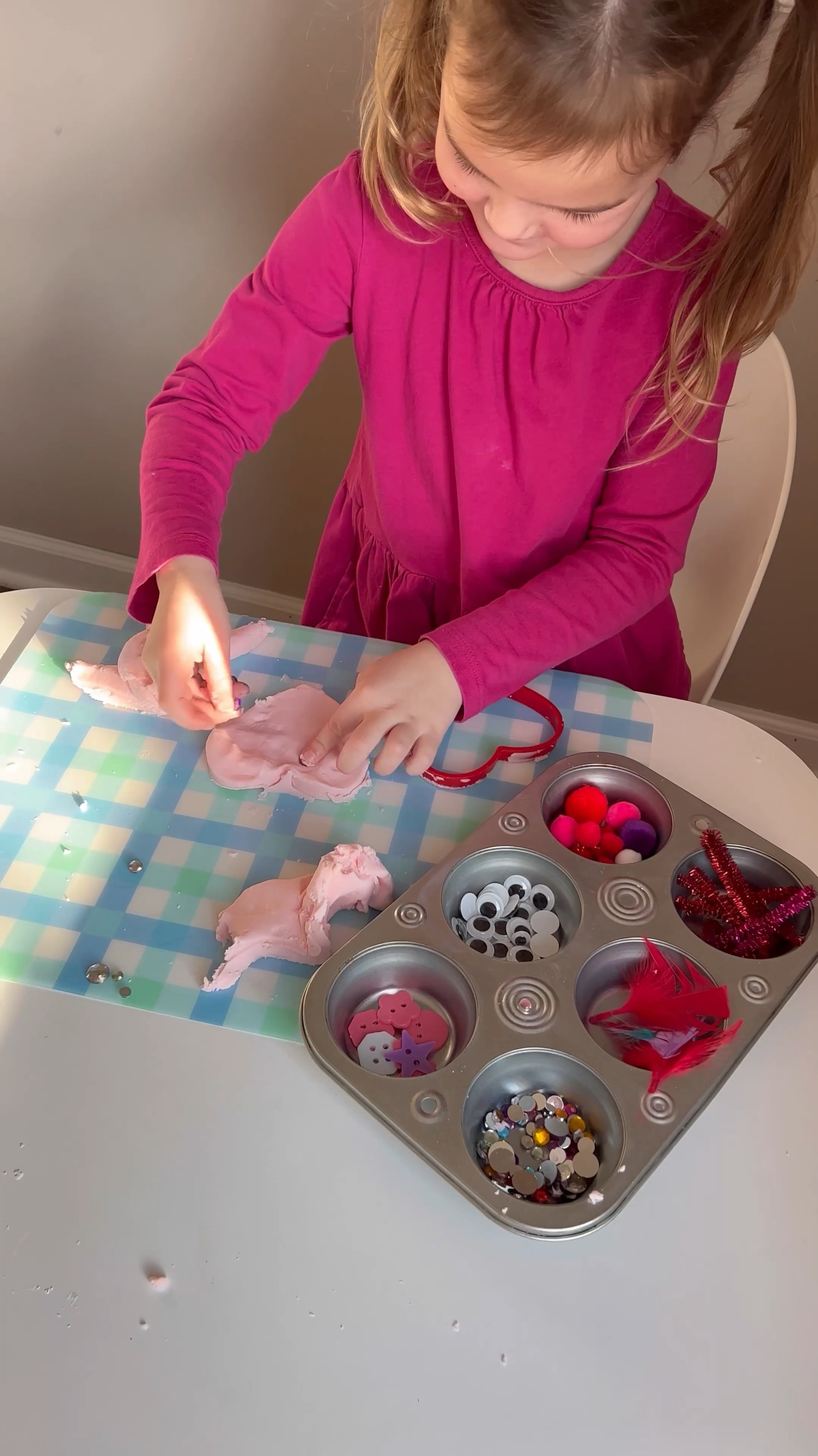 2 ingredient play dough! Easy no bake play dough and taste safe play dough recipe. 1 container frosting + 2 3/4 c powdered sugar. Add powdered sugar if it’s too still sticky!

#LTKKids #LTKFamily