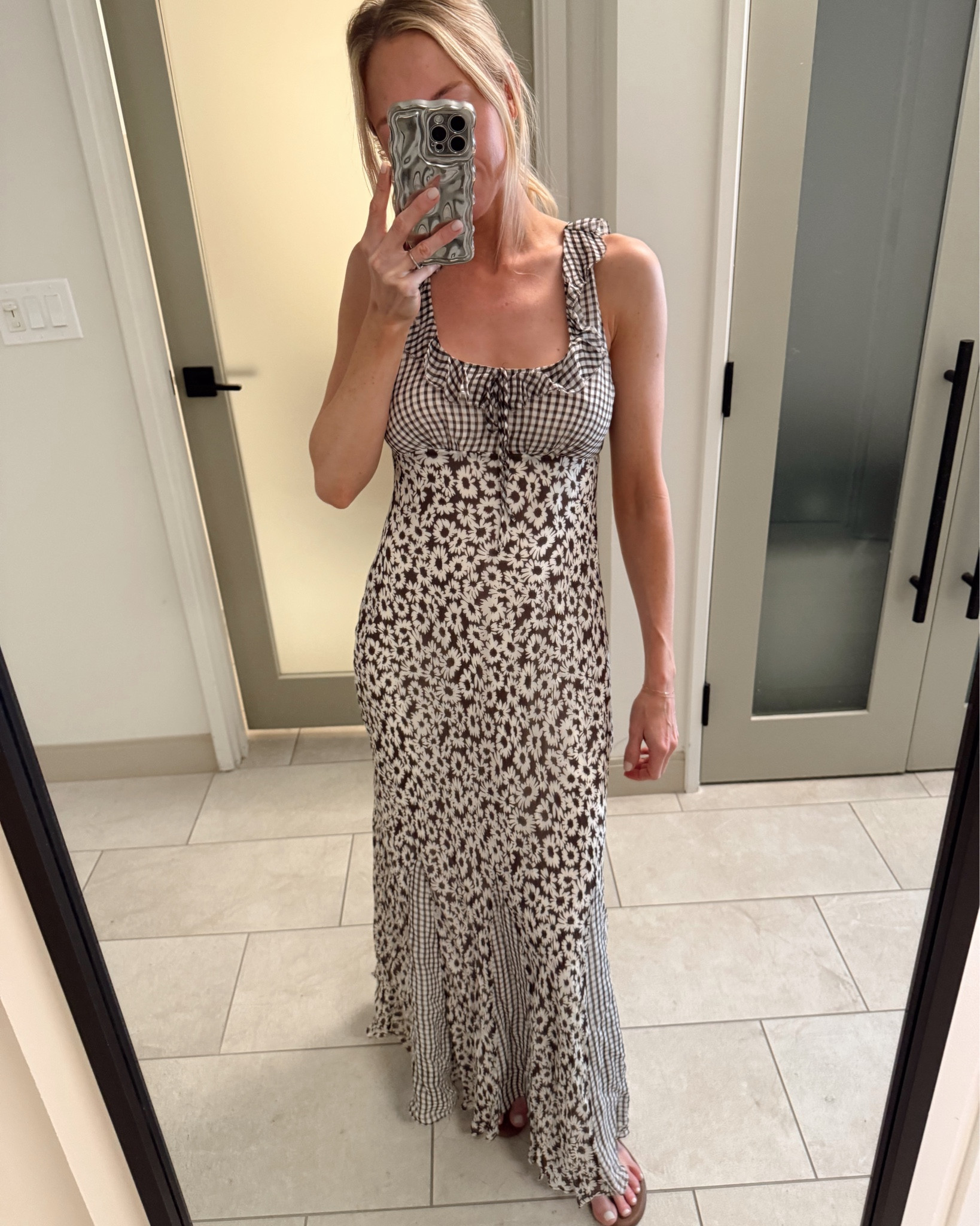 What I wore for spring break! 

Spring outfits / swimwear / dresses / cardigans