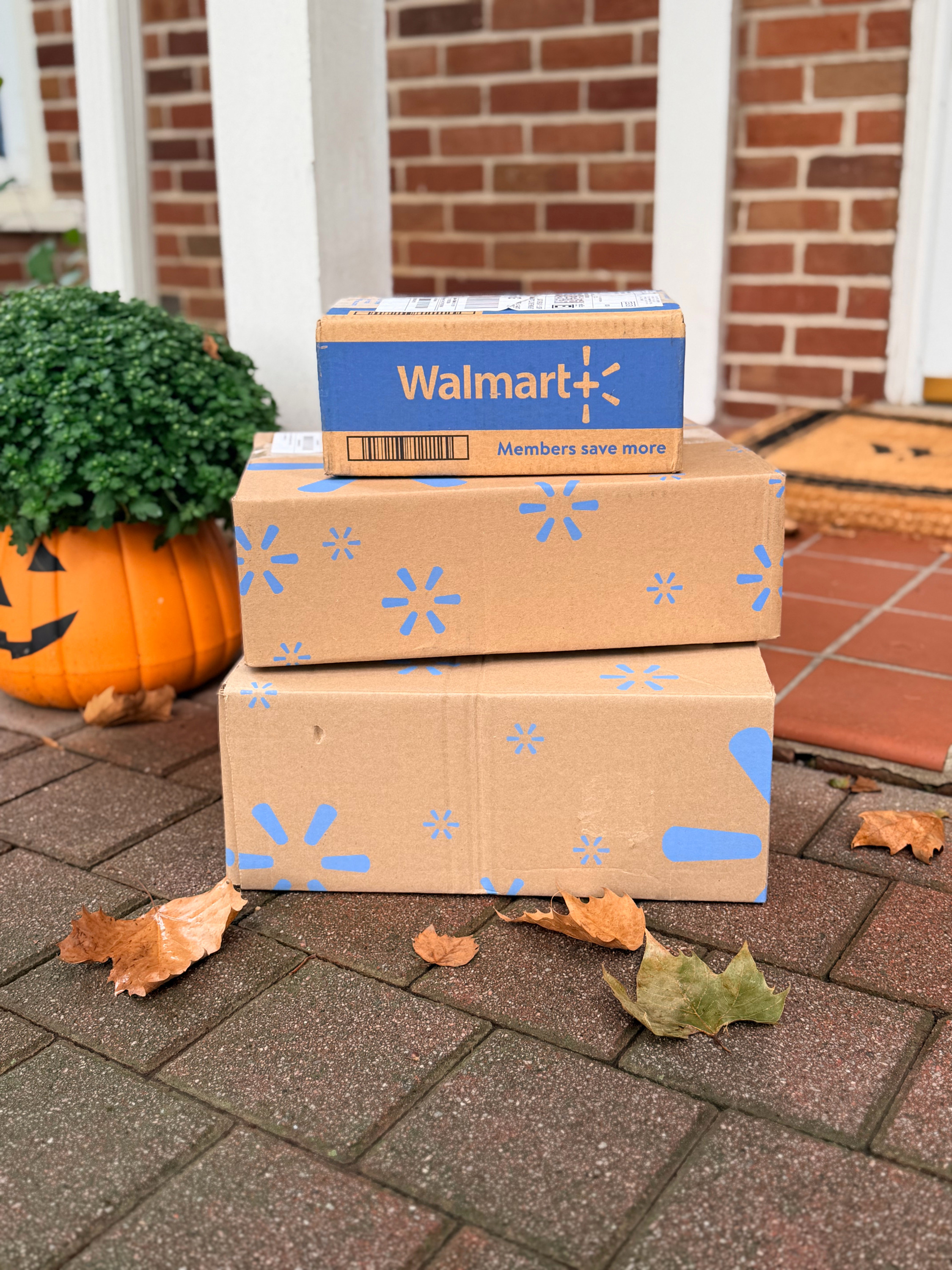 #ad HOT Walmart Deals are here 10/5-10/11, and this is such a good time to knock out the things you need, finally grab the things you’ve been wanting, AND get a head start on holiday gifts.   @WalmartStyle
Here are a few deals we have our eye on right now:
🧱 LEGO Disney HeiHei Set
🫧 GUI GUI Mega Slime Haul
🧲 Magnetic Tiles
🏃‍♀️ AVIA Scuba Joggers + Quarter-Zip Pullover
🎧 Yoto Mini 2024 Edition
🧼 Blueland Dishwasher Tablets
👚 Scoop Button Waffle Top + Rib Tee
🧺 Tyler Candle Company Glamorous Wash Laundry Detergent

From kid favorites to everyday essentials and a few things that would make GREAT gifts, we've rounded up all the best Walmart Deals so you can shop them in one spot.

Click here to shop my faves on LTK—> (will link to syndicated LTK post)

#WalmartPartner @walmart
 

 #LTKSeasonal #LTKHome #LTKSaleAlert