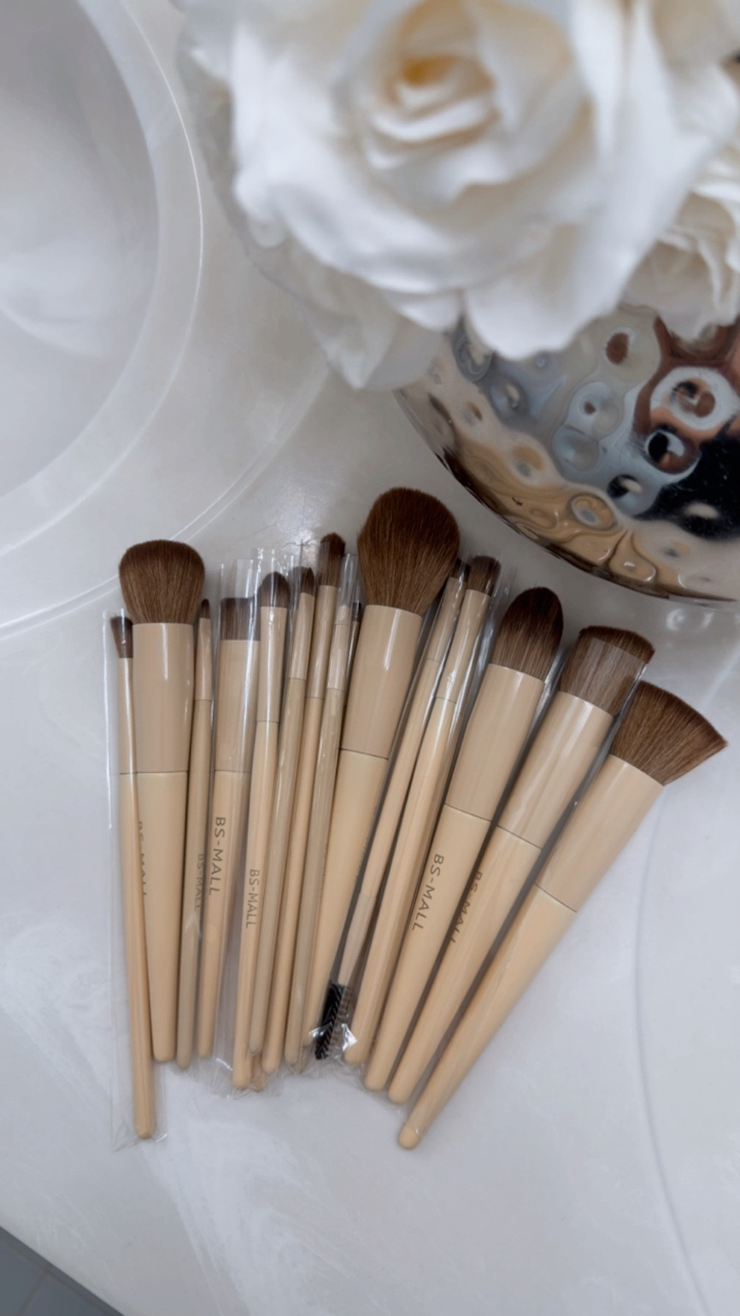 NEW MAKEUP BRUSHES
#brushes #amazonbeauty #makeup 

#LTKSaleAlert #LTKBeauty