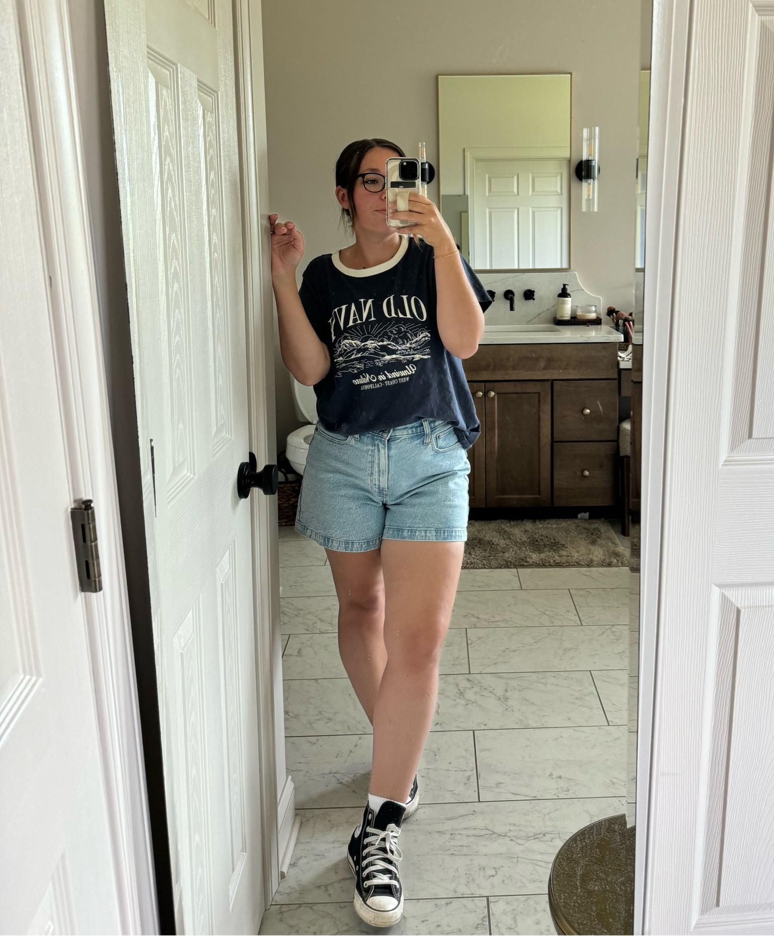 front tuck for life 💀 also did you know converse come in wide?! so much more comfy. couldn’t find the link to the old navy shirt but linked similar and ones I love from there 🤍

#LTKFindsUnder50 #LTKMidsize