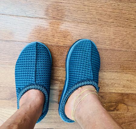 Currently loving this indoor and outdoor slippers. I’ve been wearing them nonstop since getting them. Comes in others colours linked below 👇🏽 

#LTKcanada #LTKhome #LTKstyletip