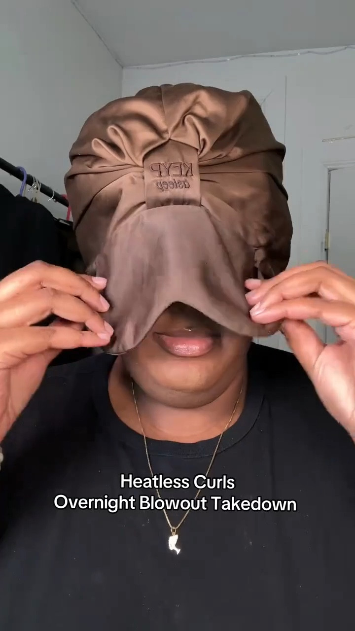The overnight blowout rod takedown 🤭

Heatless curls, silk press maintenance, overnight hair routine and morning hair results

Featuring the @KEYP  bonnet for preserving my blowout overnight

#LTKgrwm #LTKmorningroutine #LTKBeauty