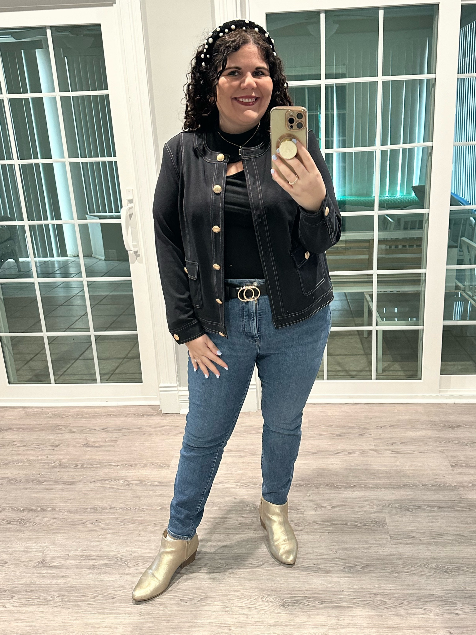 Last night we went to see our wedding band play and we had so much fun! I was going for sleek + casual and you can never go wrong with black, in my opinion! 


#LTKSpringSale #LTKparties #LTKmidsize