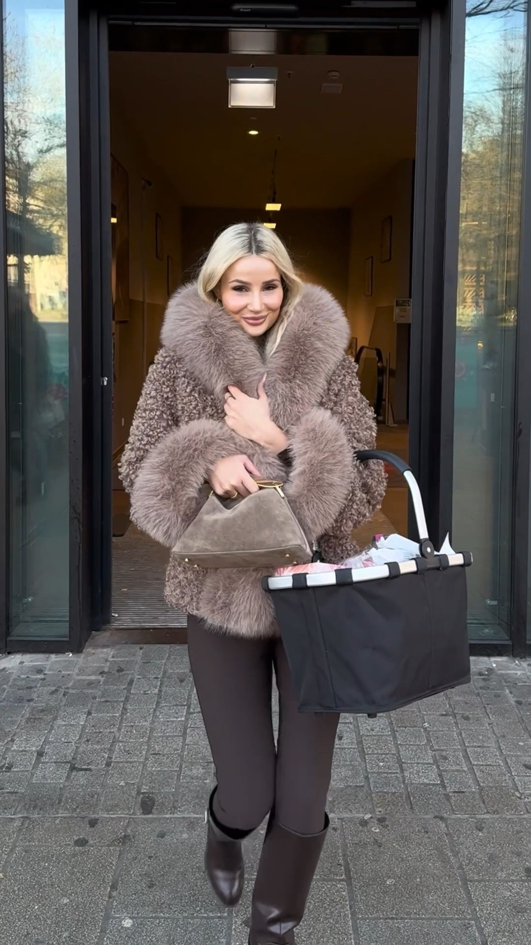 Fluffy teddy winter jacket 🤎 Every time I’m out, people ask me where it’s from 🥰  super cozy and special! 


#LTKeurope #LTKwinter