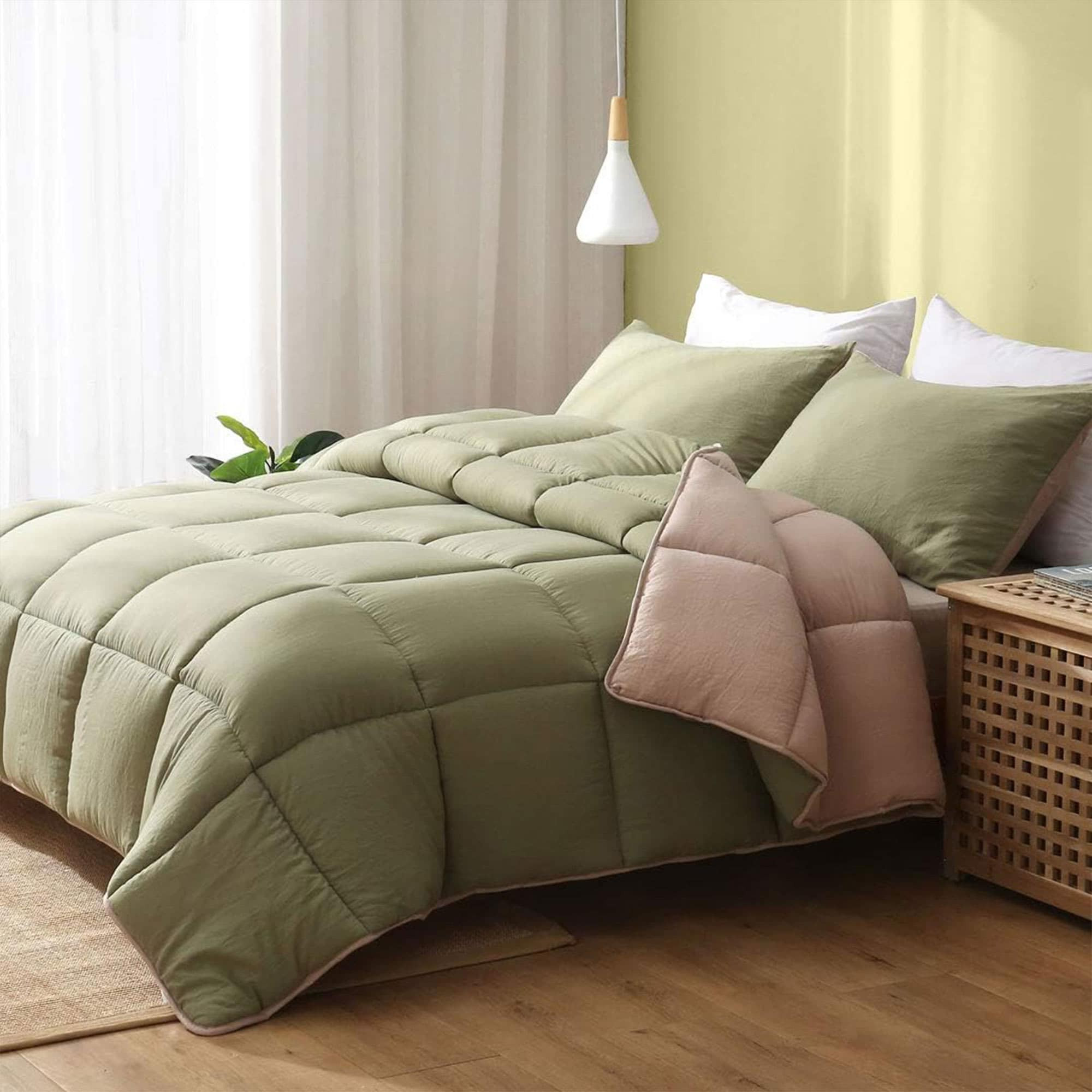 APSMILE Reversible All Season Ultra Soft Cloud Fluffy Plush Recycled Microfiber Down Alternative Full Queen Comforter Duvet Quilt Green/Brown | 326262 | Lowe's