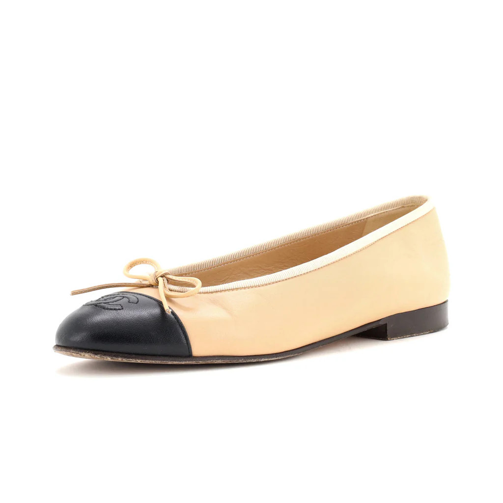 Women's CC Cap Toe Bow Ballerina Flats Leather | Rebag
