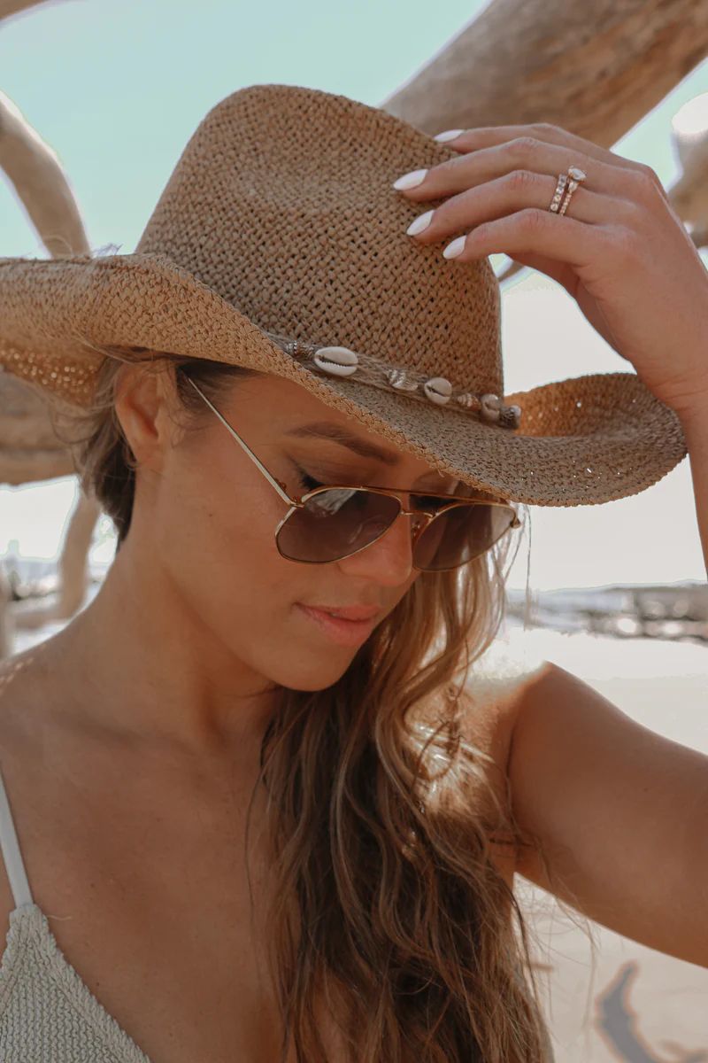 Shell Yeah Hat in Tan | lauren nicole