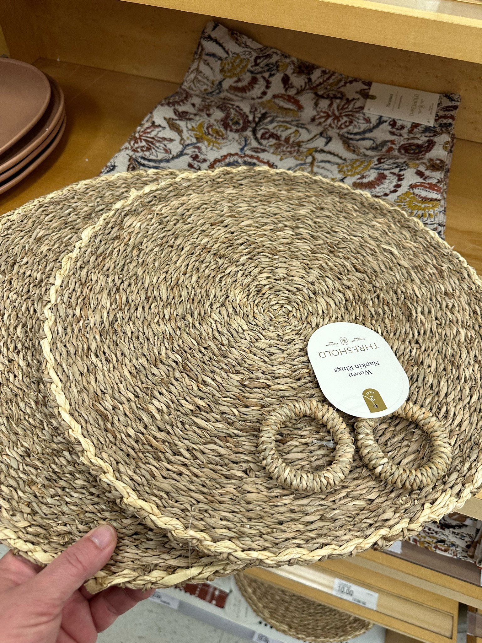 Placemats and napkin rings come in a set of 2.  

#LTKhome