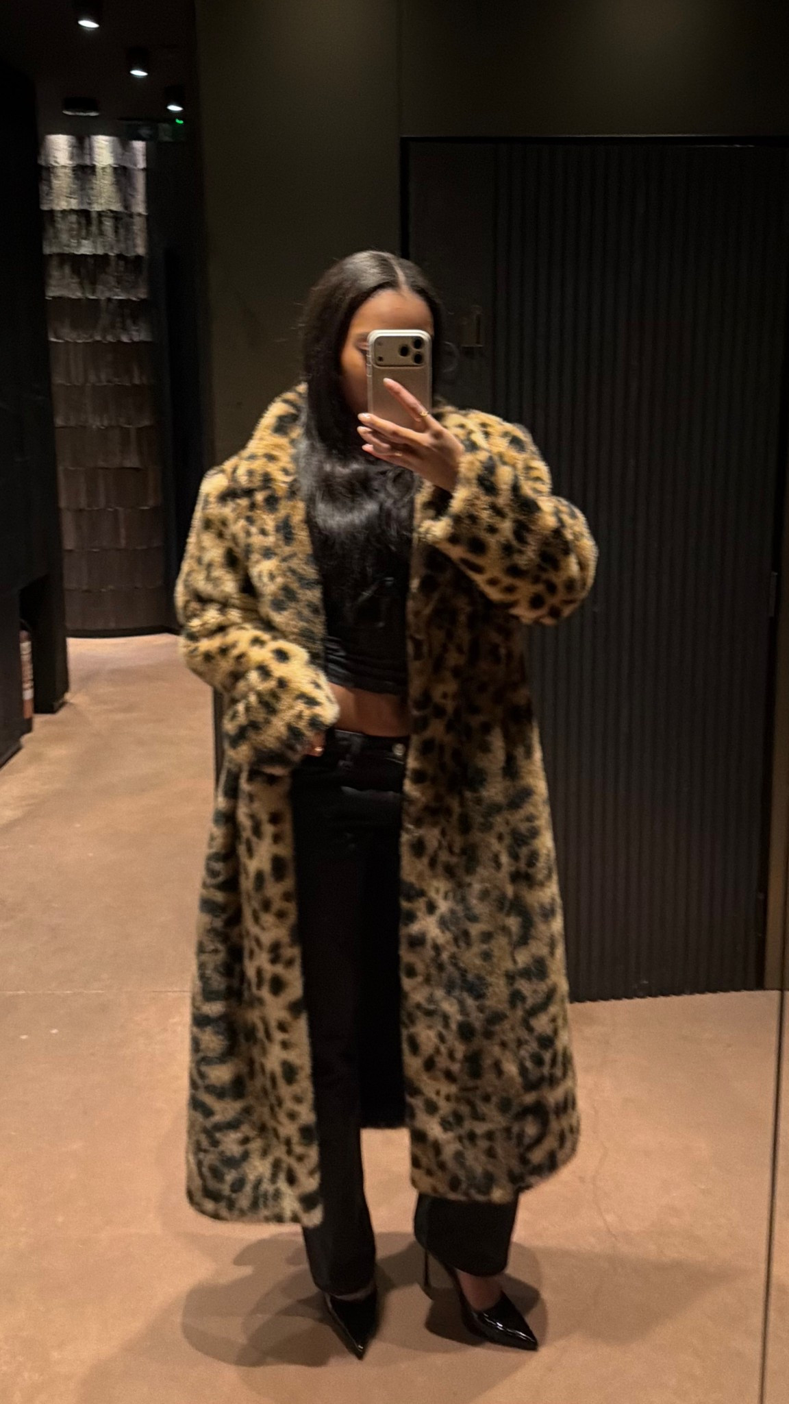 Fur Leopard print long coat from Khy “Signature Faux Fur Coat” in size XS 

#LTKluxury #LTKdatenight #LTKwinter