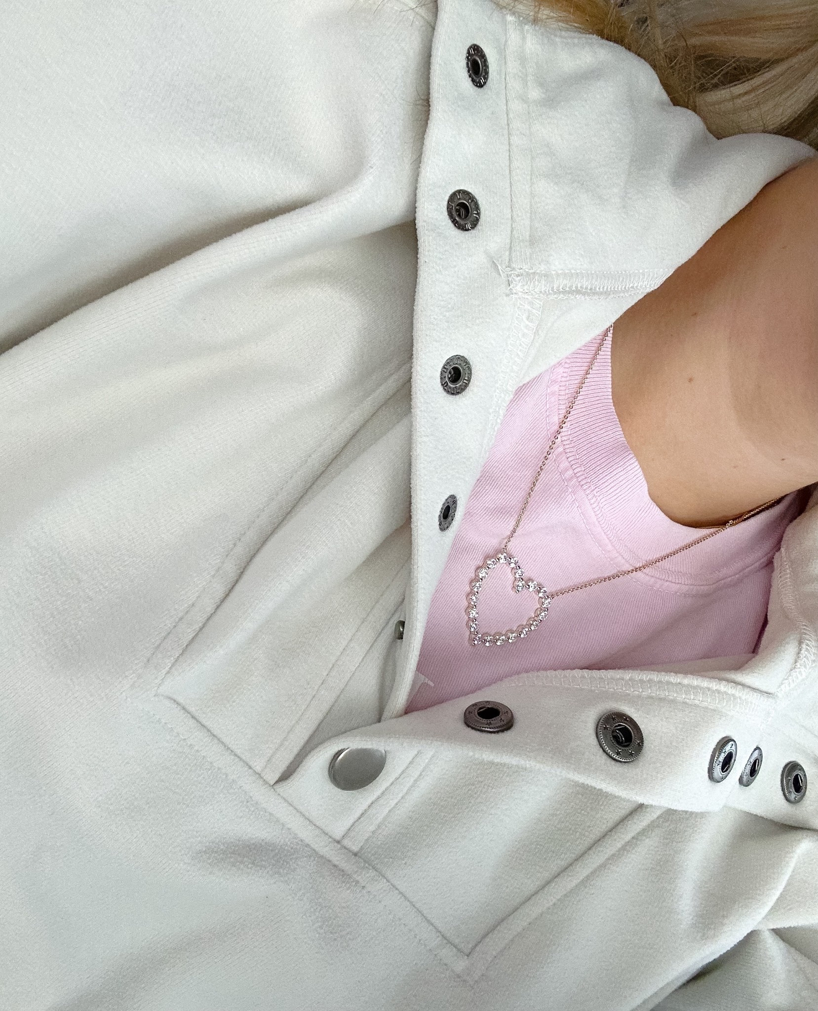 My Christmas present from Lukas! I have had my eye on this for so long, I’m so grateful!🥹❤️

Melinda Maria heart necklace, jewelry, gold heart necklace, Christmas present, gift idea, abby_louanne

#LTKSeasonal #LTKHoliday #LTKGiftGuide