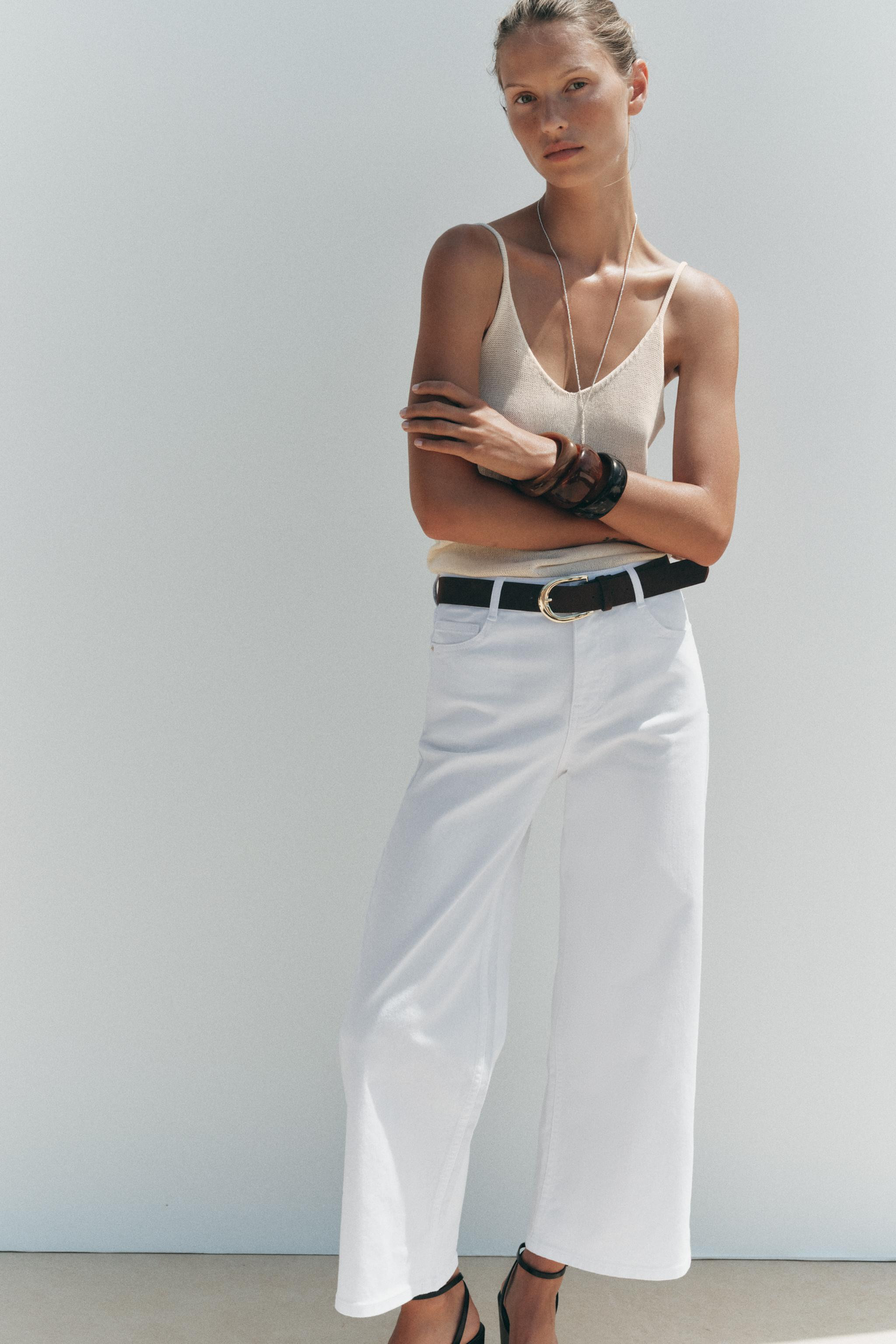 Z.10 HIGH-WAISTED BELTED CULOTTE JEANS | Zara US