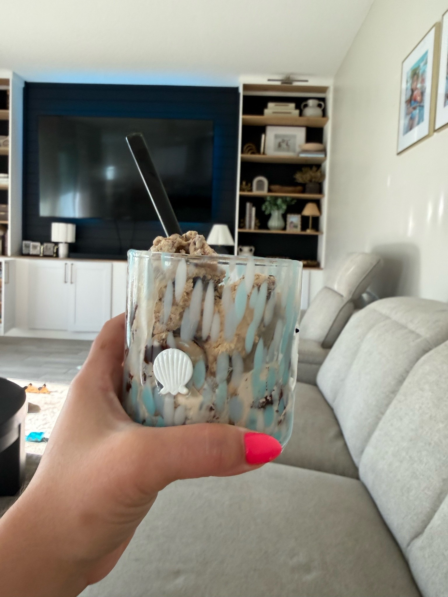 How cute is this cup for summer drinks! I used it for my ice cream!🍨 

#summercups #glasscup #anthrodupe #shellcup #coffeecup

#LTKSeasonal #LTKHome #LTKSaleAlert