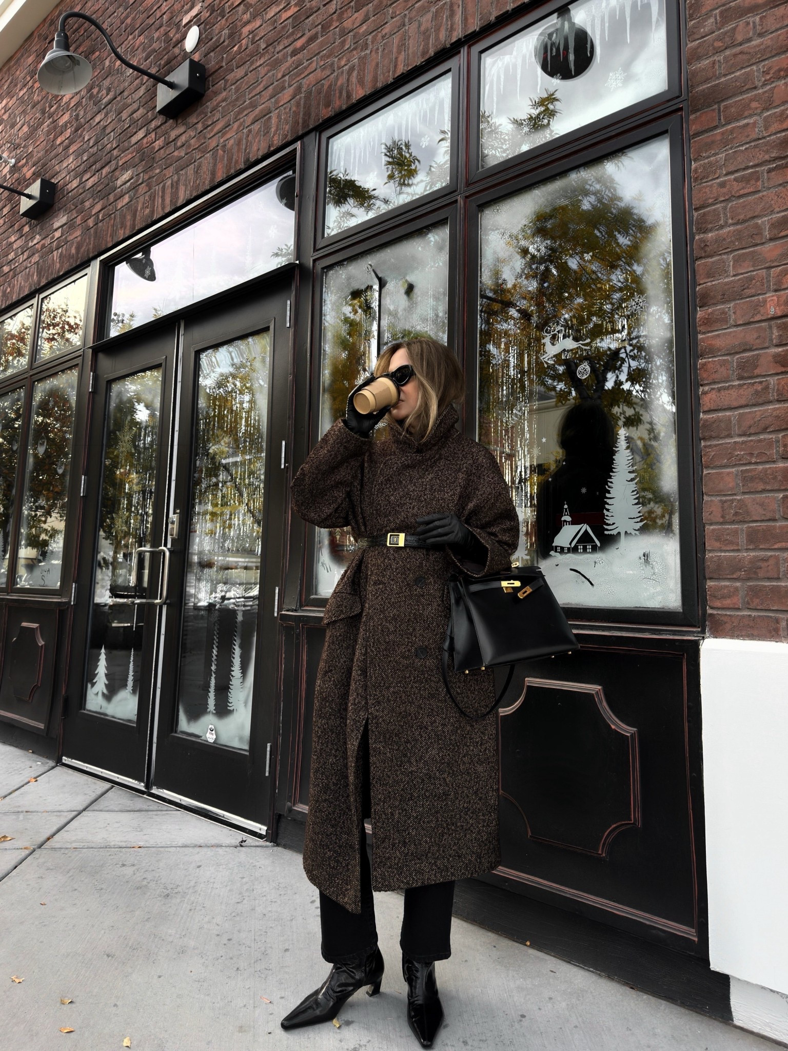 Living from one cup of coffee to the next !