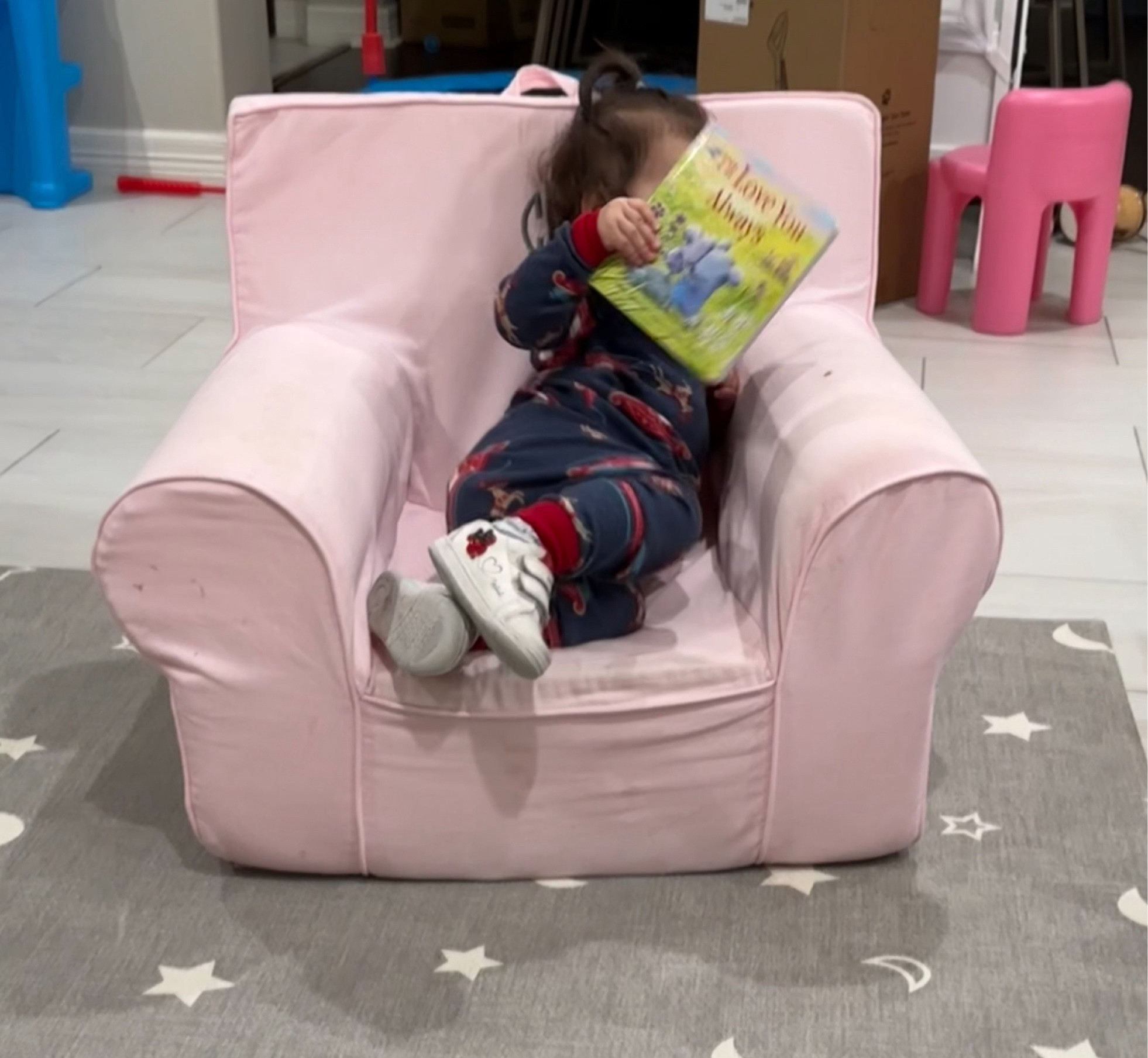 Elyana fell in love with her friend Carolina’s first sofa and asked Santa to bring her one for her room. 

#LTKfindsunder100 #LTKGiftGuide #LTKkids