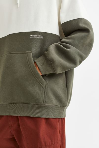 Relaxed-fit Hoodie - Khaki green/color-block - Men | H&M US | H&M (US + CA)