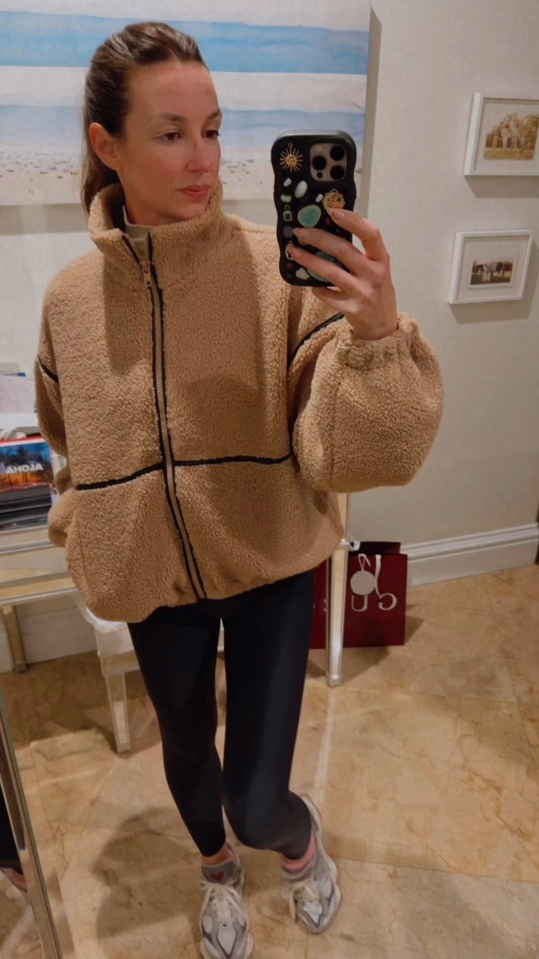 Sherpa fleece jacket obsession 

#LTKSeasonal #LTKmomlife #LTKOver40