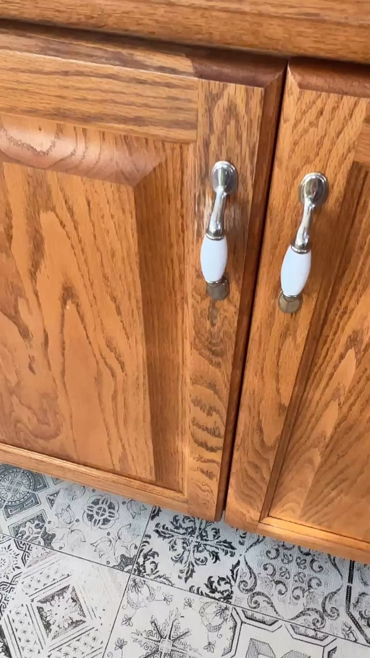 Organize unnecessary clutter with these easy to assemble drawers!  Why have clutter that can cause you stress?!  Organize the easy way!  More looks and tips to come. Follow me! 🤩

PS… ignore the dated cabinet pulls… those are next to go! 😆 

#LTKHome #LTKFindsUnder50