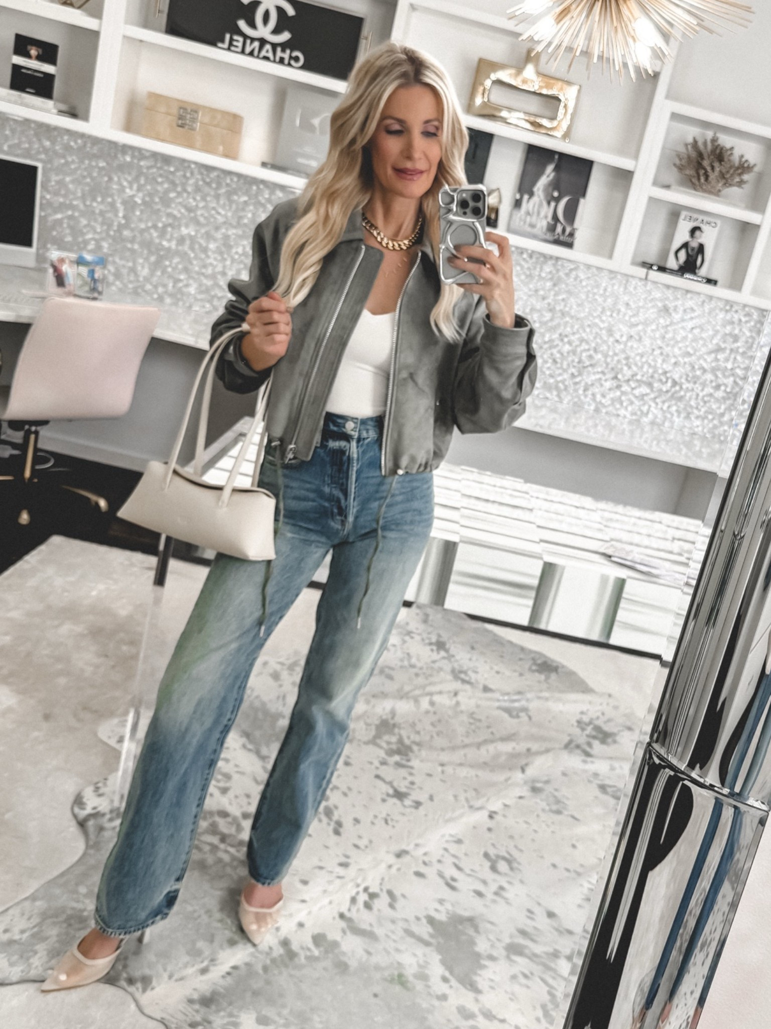 Found the most amazing designer-inspired denim…and they’re giving major KHAITE vibes for a fraction of the price 🙌 These high-waisted straight leg jeans by Pistola fit like a glove, run true to size, and are SO incredibly flattering. Honestly, they may be even better 👏

Paired them with this chic cropped faux suede jacket for the perfect elevated everyday look. Such a timeless combo you can wear for date night, brunch, dinner, travel…pretty much everywhere.

#LTKdayinmylife #LTKootd #LTKgrwm