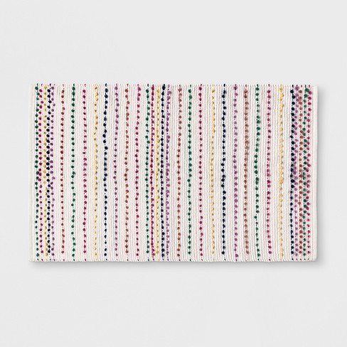 2'6"X4' Pom Pom Rug - Pillowfort™ | Target