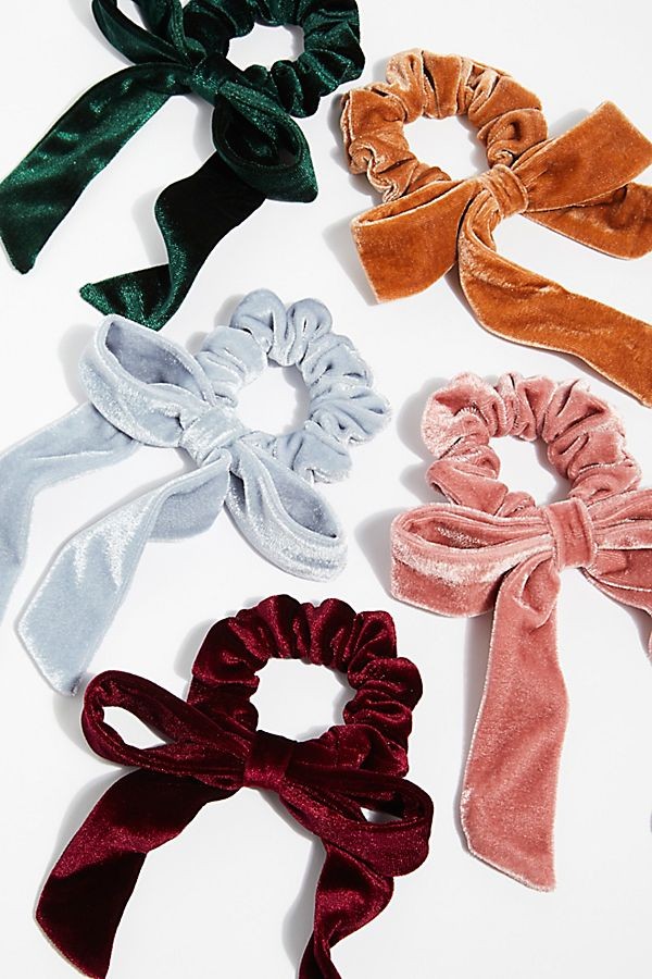 Velvet Bow Scrunchie | Free People (Global - UK&FR Excluded)