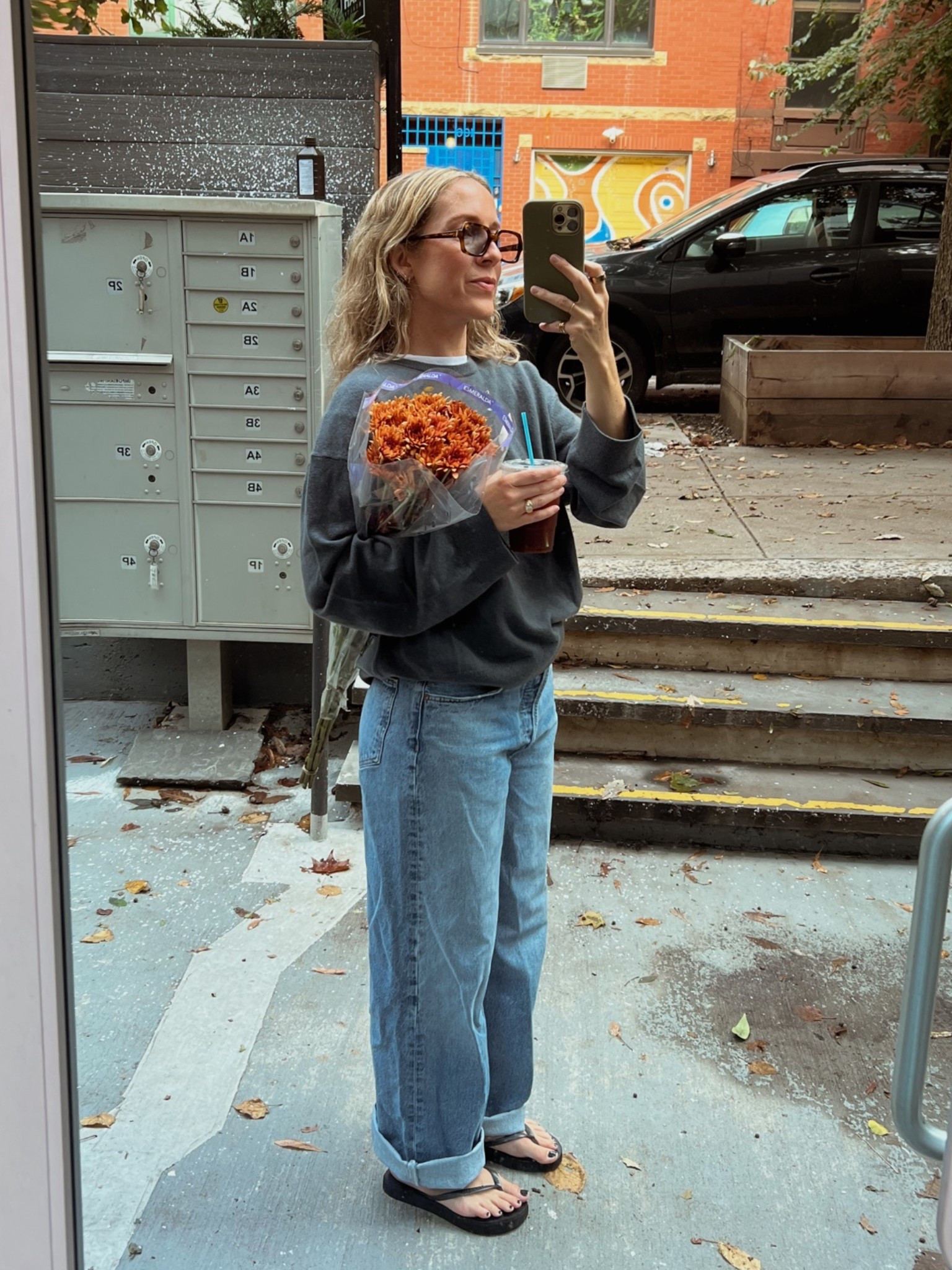 M sweater 
27 jeans